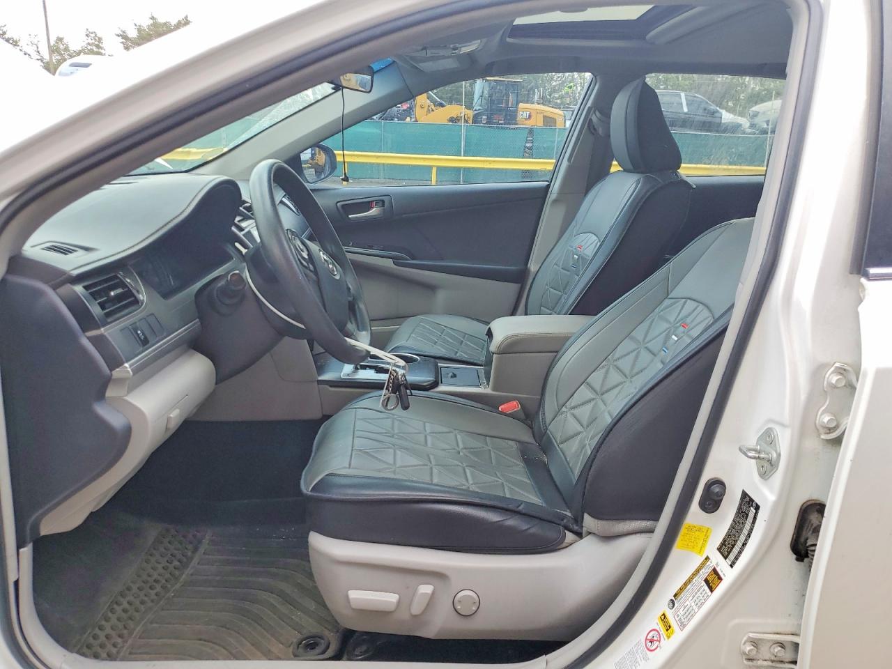 2012 Toyota Camry Le White vin: 4T1BF1FK0CU500562