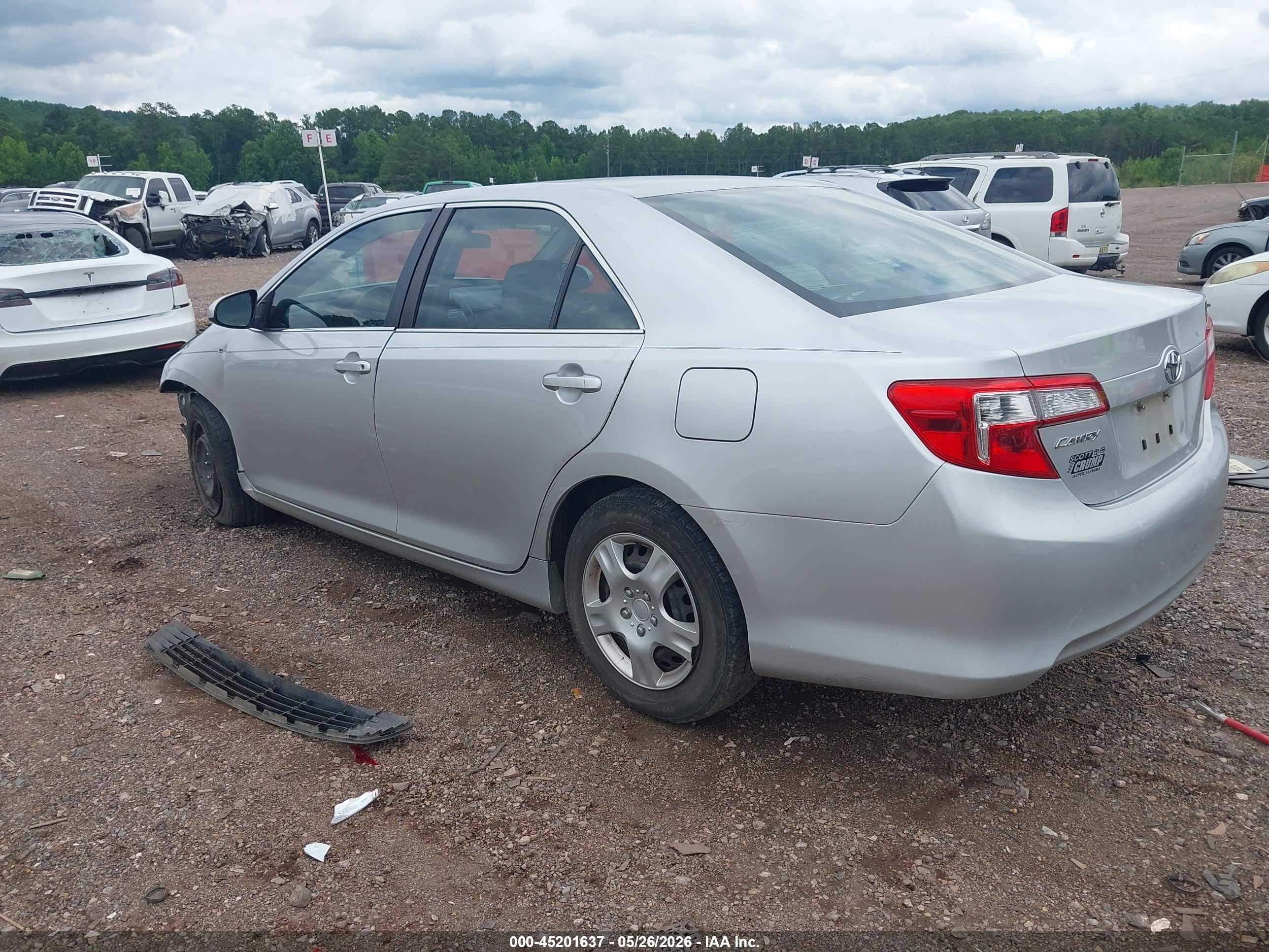 2012 Toyota Camry L Silver vin: 4T1BF1FK0CU511254