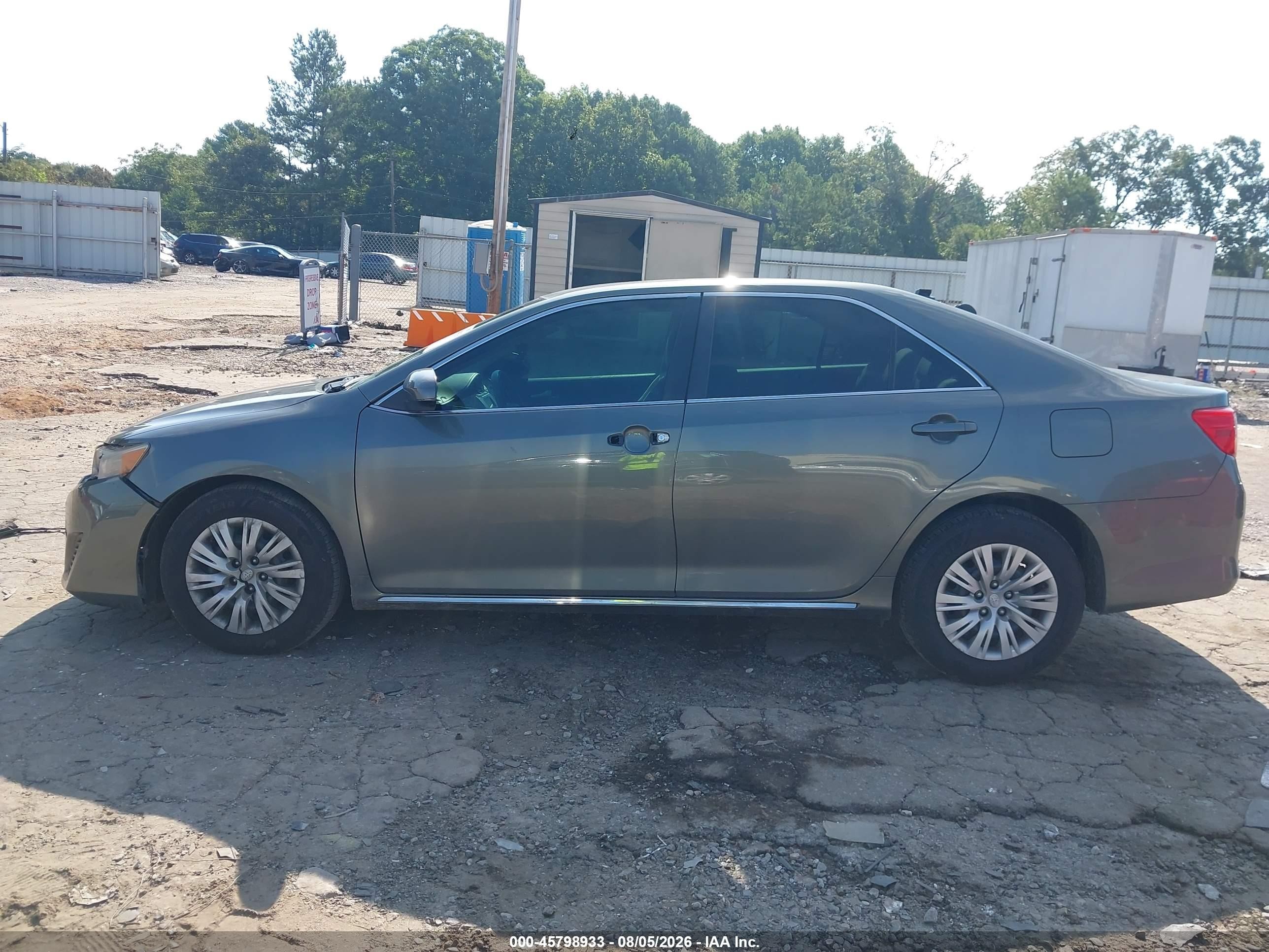 2012 Toyota Camry Le Green vin: 4T1BF1FK0CU517068