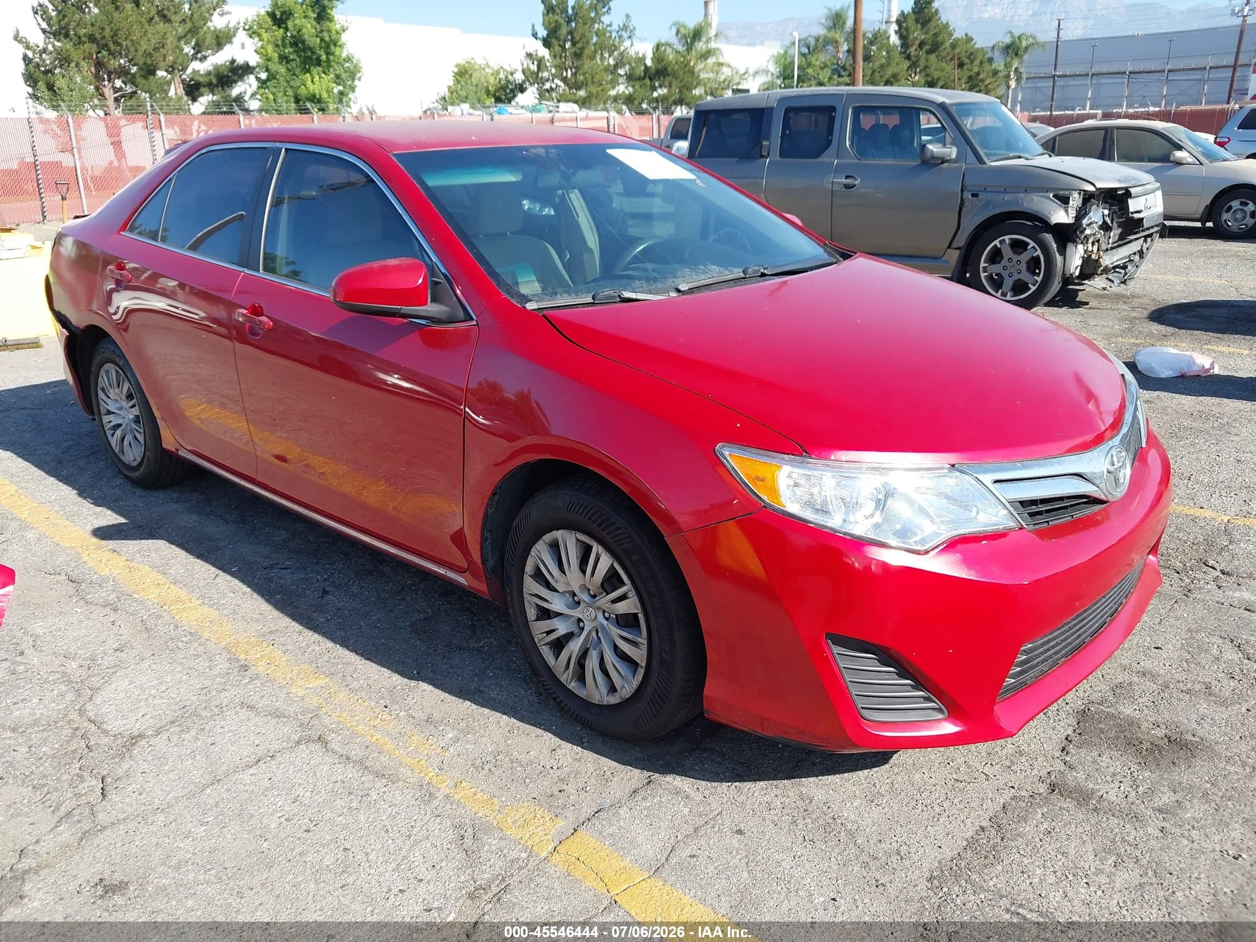 2012 Toyota Camry Le Red vin: 4T1BF1FK0CU537627