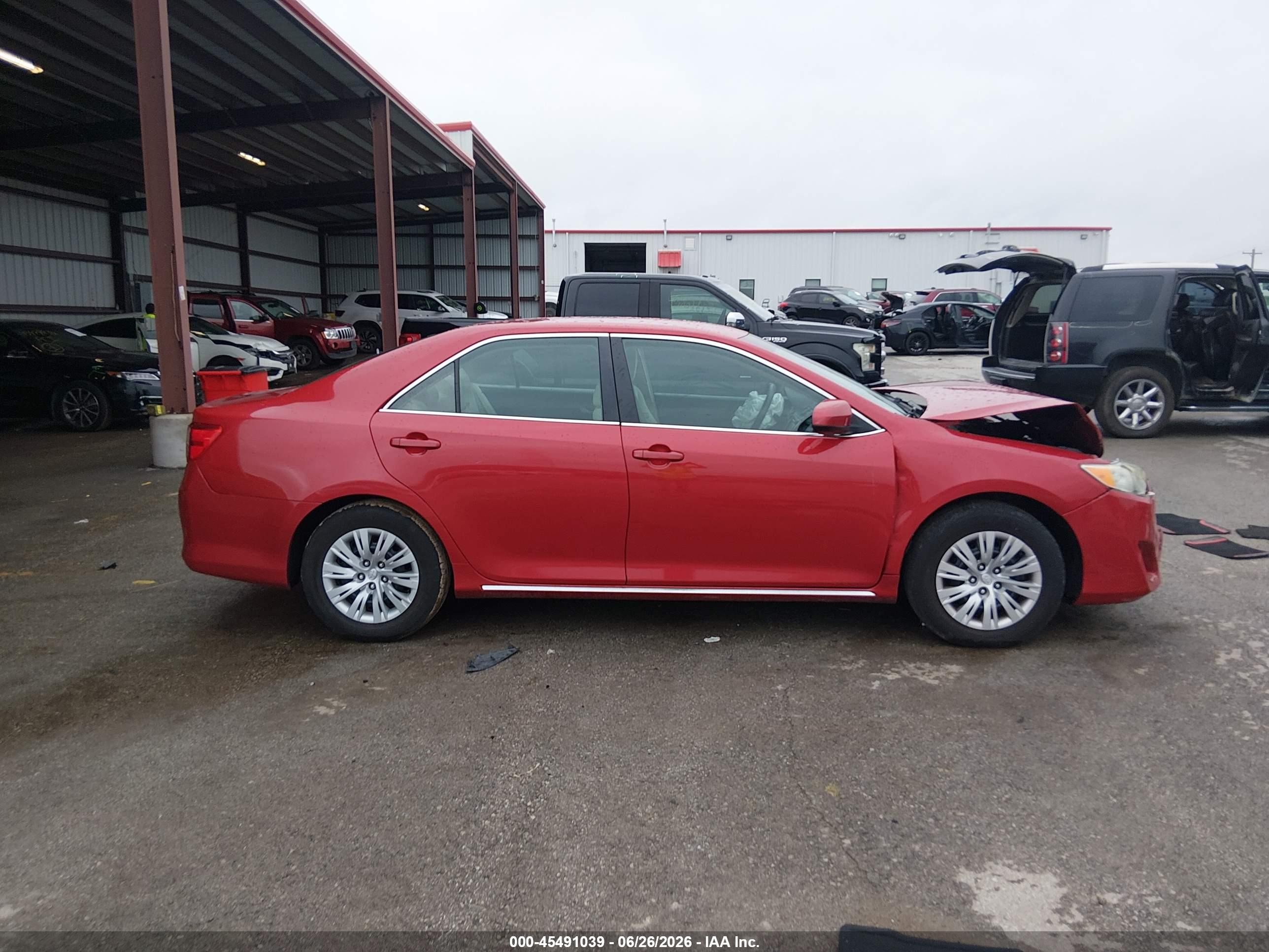 2012 Toyota Camry Le Red vin: 4T1BF1FK0CU538454