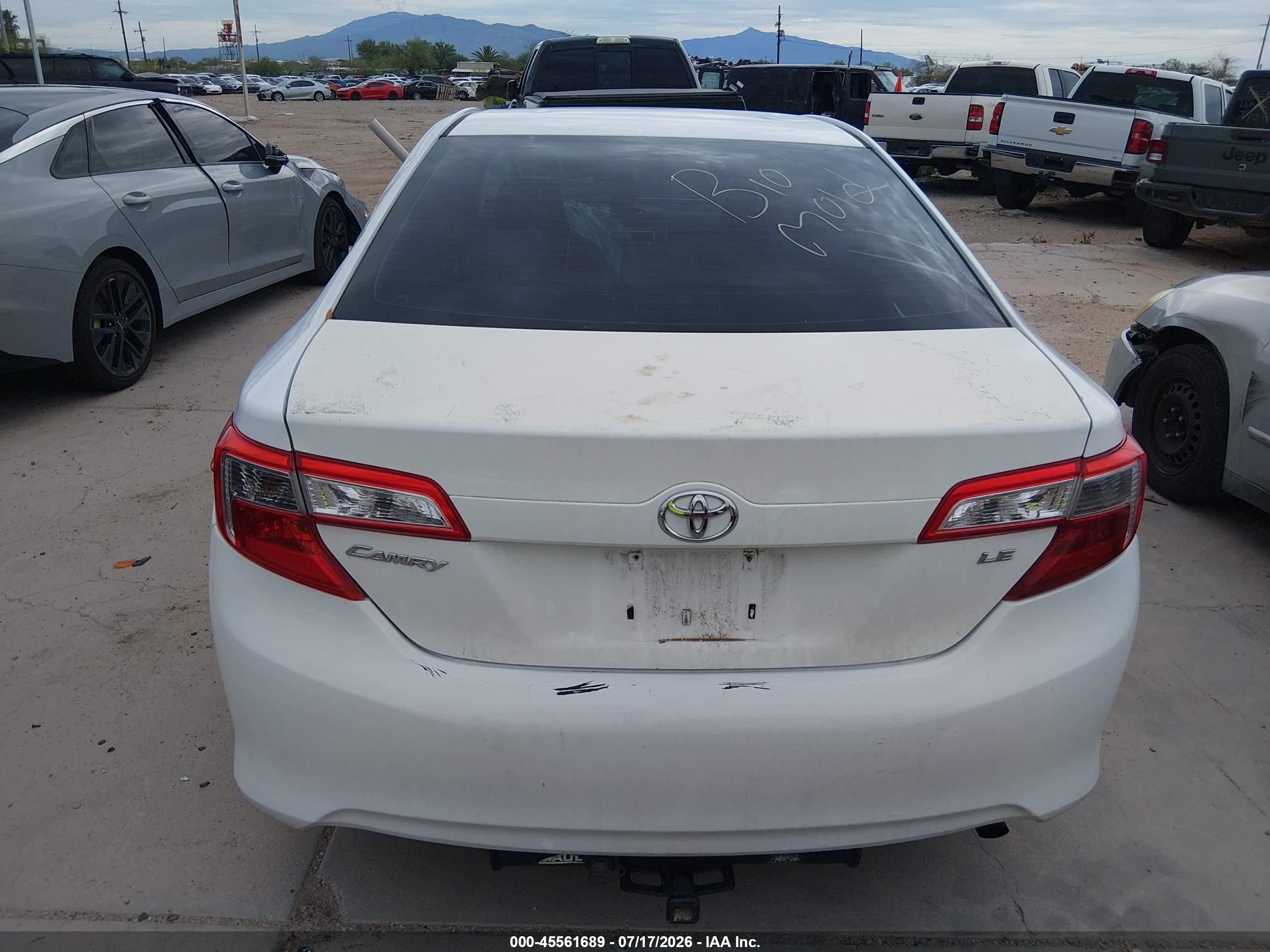 2012 Toyota Camry Le White vin: 4T1BF1FK0CU540026
