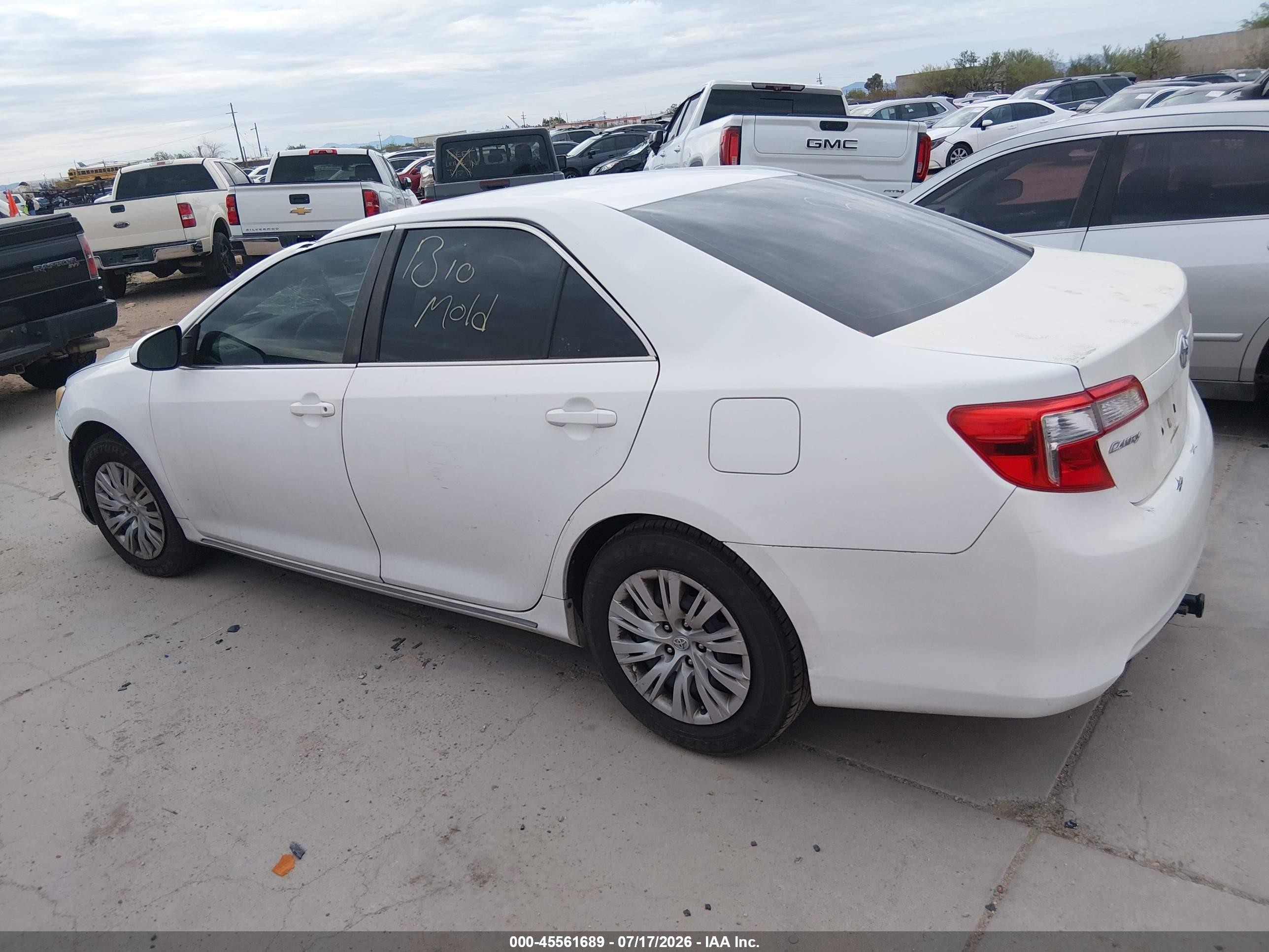 2012 Toyota Camry Le White vin: 4T1BF1FK0CU540026