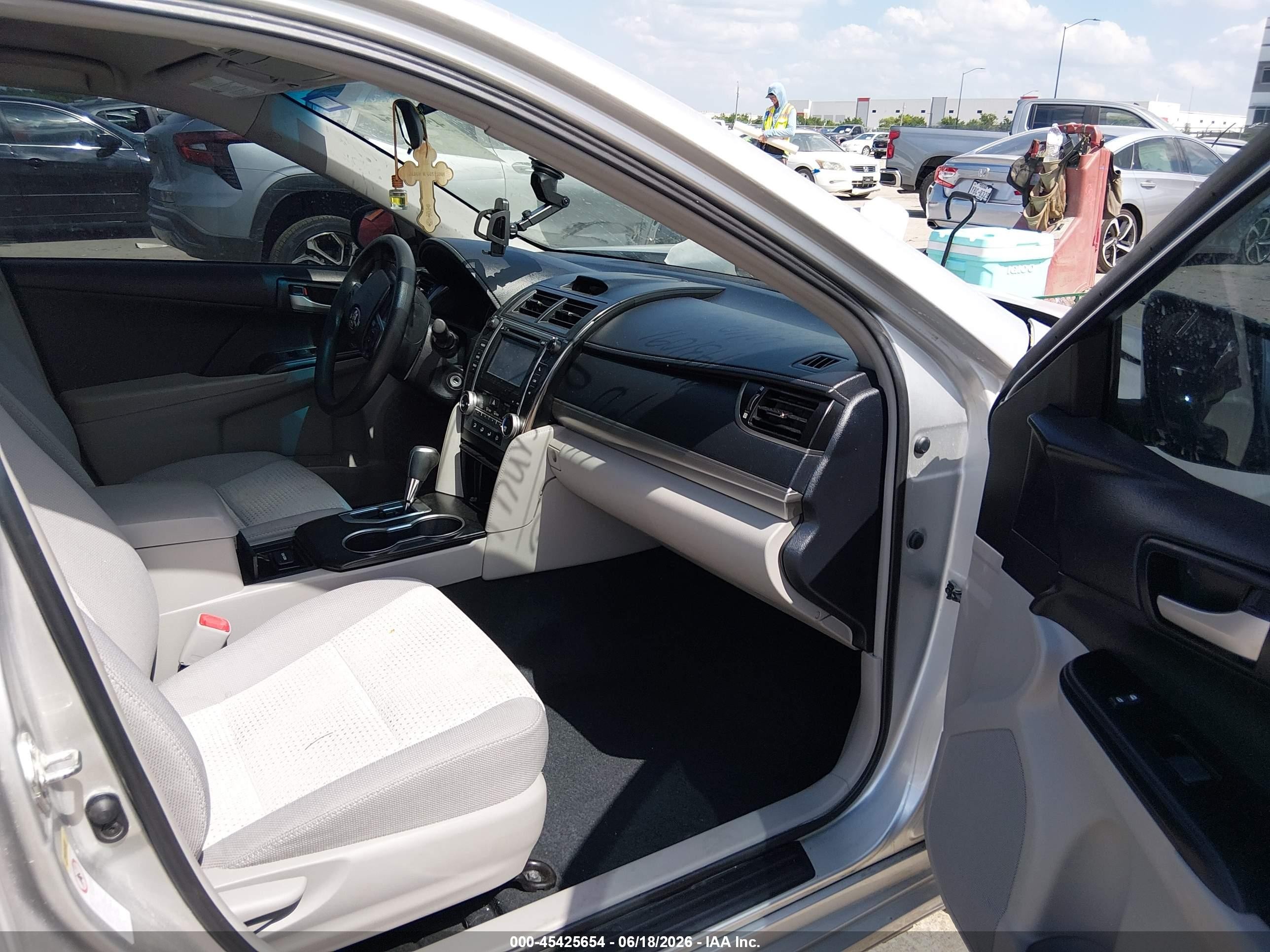 2013 Toyota Camry Le Серебряный vin: 4T1BF1FK0DU213014