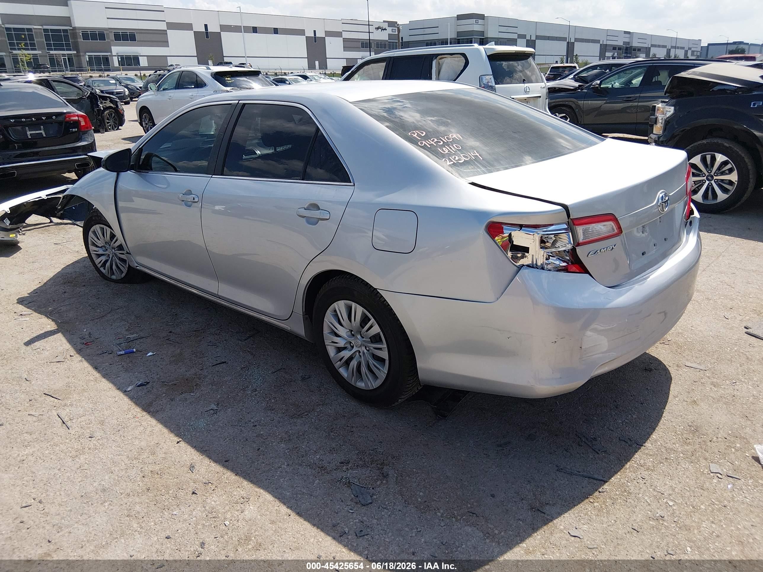 2013 Toyota Camry Le Серебряный vin: 4T1BF1FK0DU213014