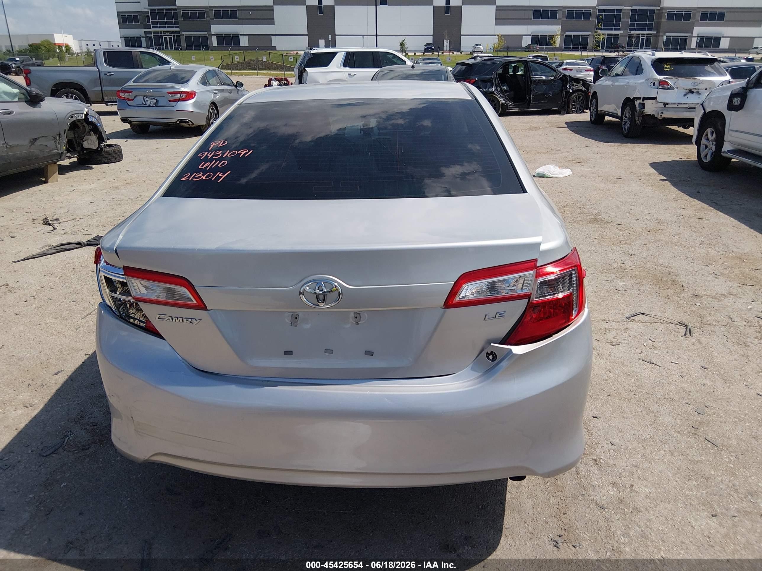 2013 Toyota Camry Le Серебряный vin: 4T1BF1FK0DU213014