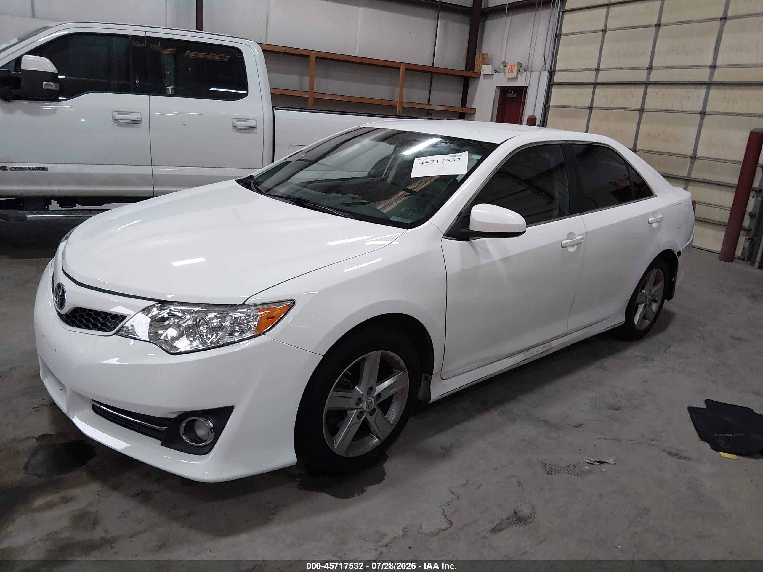 2013 Toyota Camry Se White vin: 4T1BF1FK0DU217449
