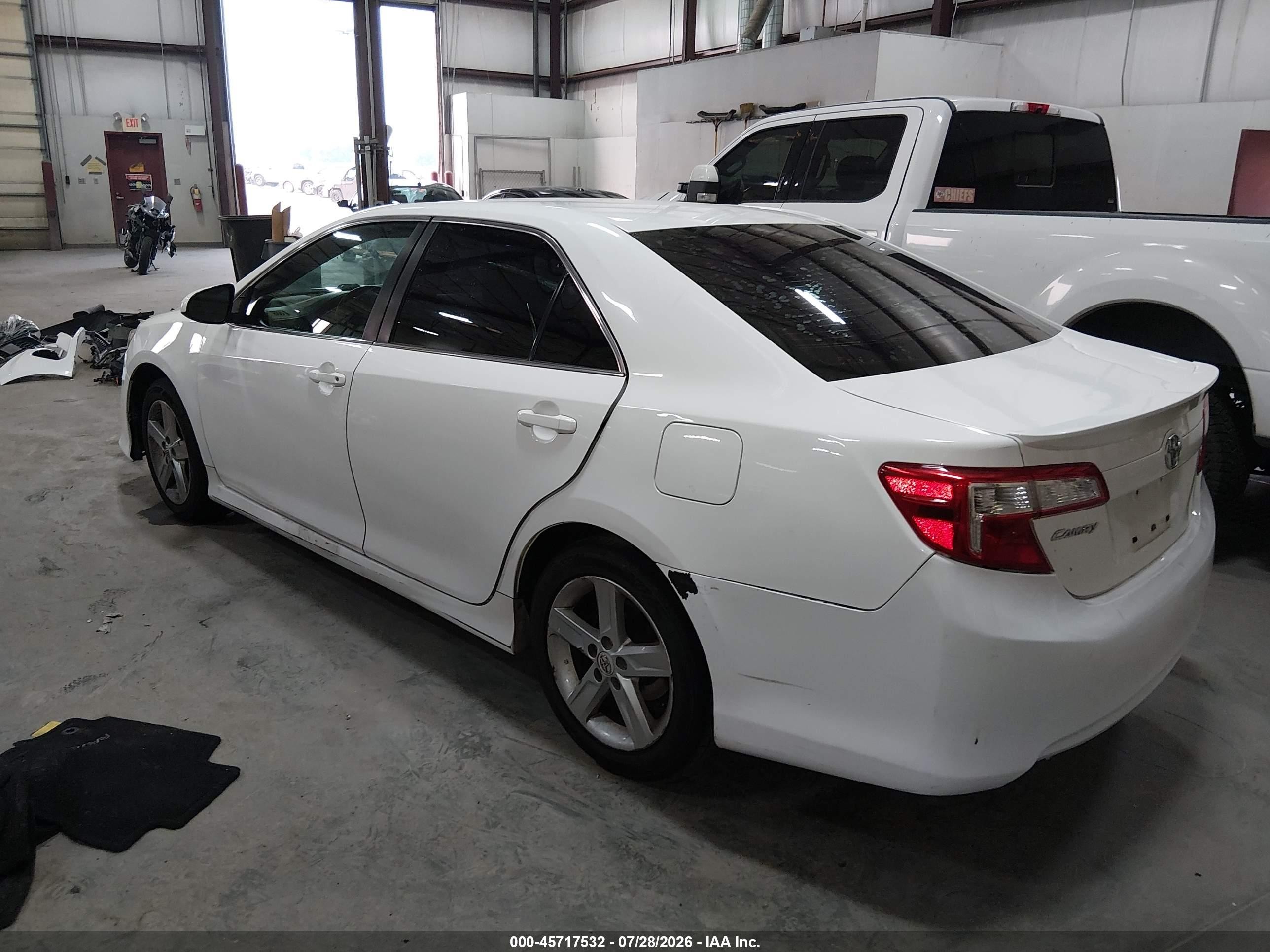 2013 Toyota Camry Se White vin: 4T1BF1FK0DU217449