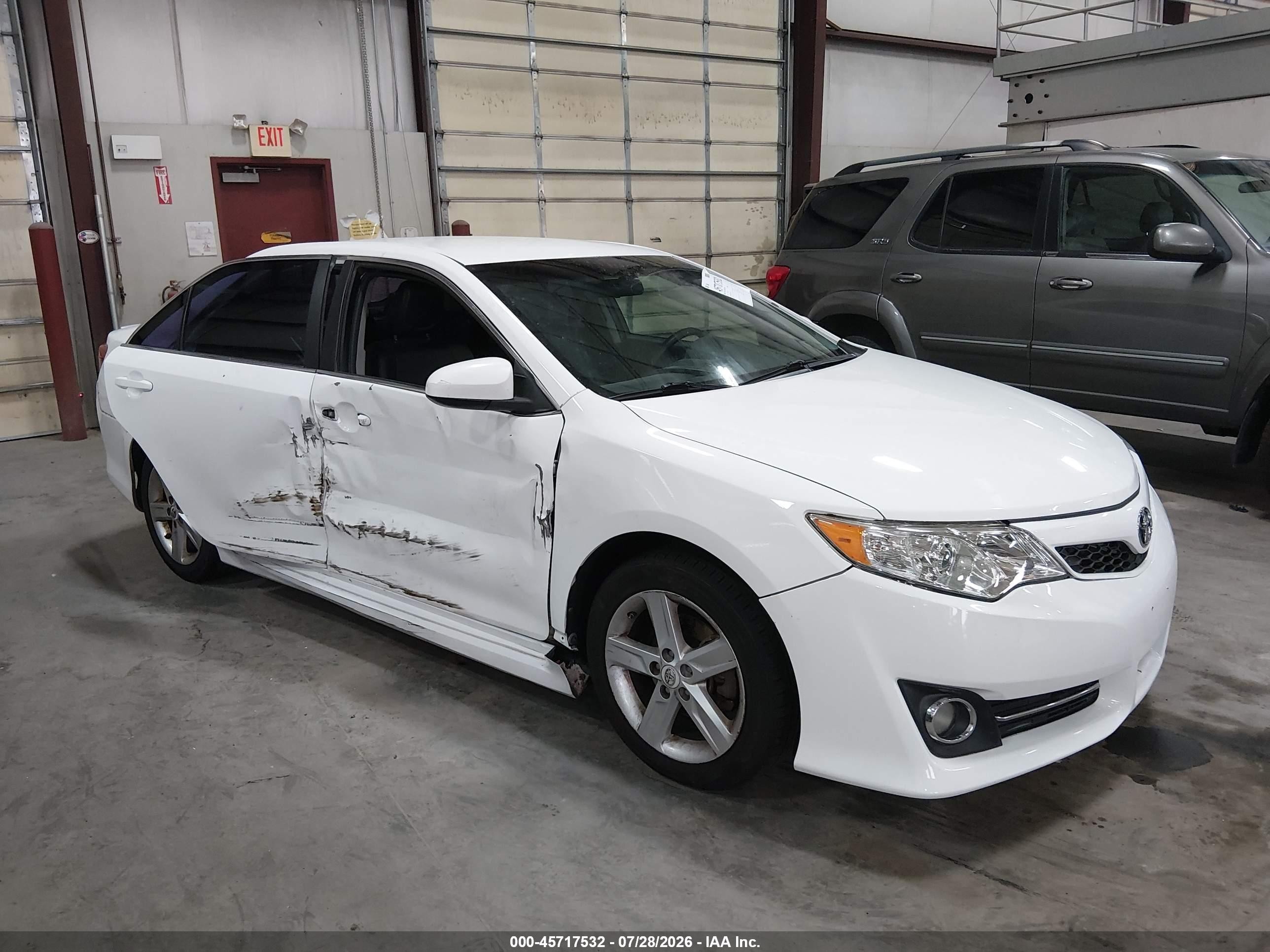 2013 Toyota Camry Se White vin: 4T1BF1FK0DU217449