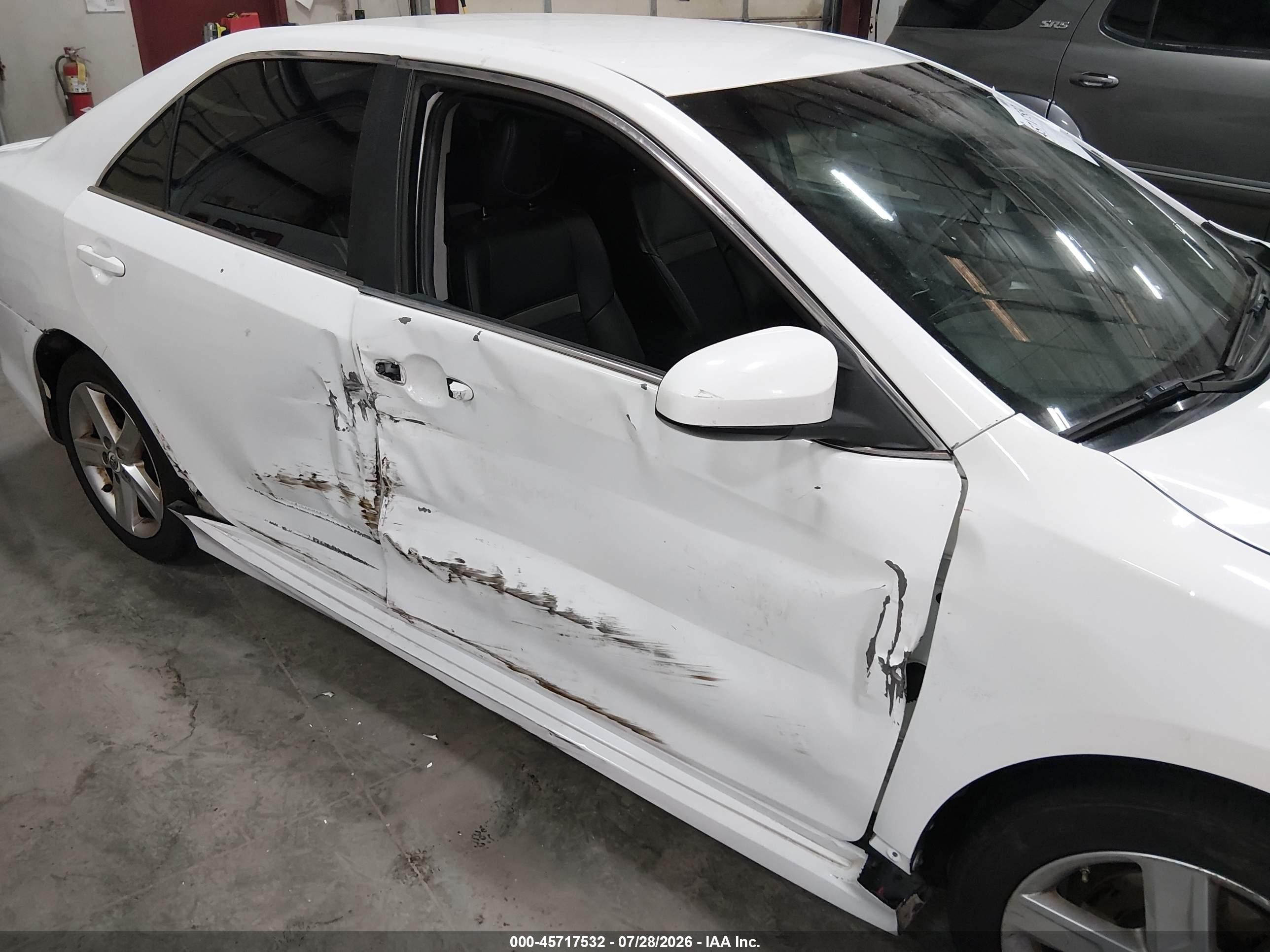 2013 Toyota Camry Se White vin: 4T1BF1FK0DU217449