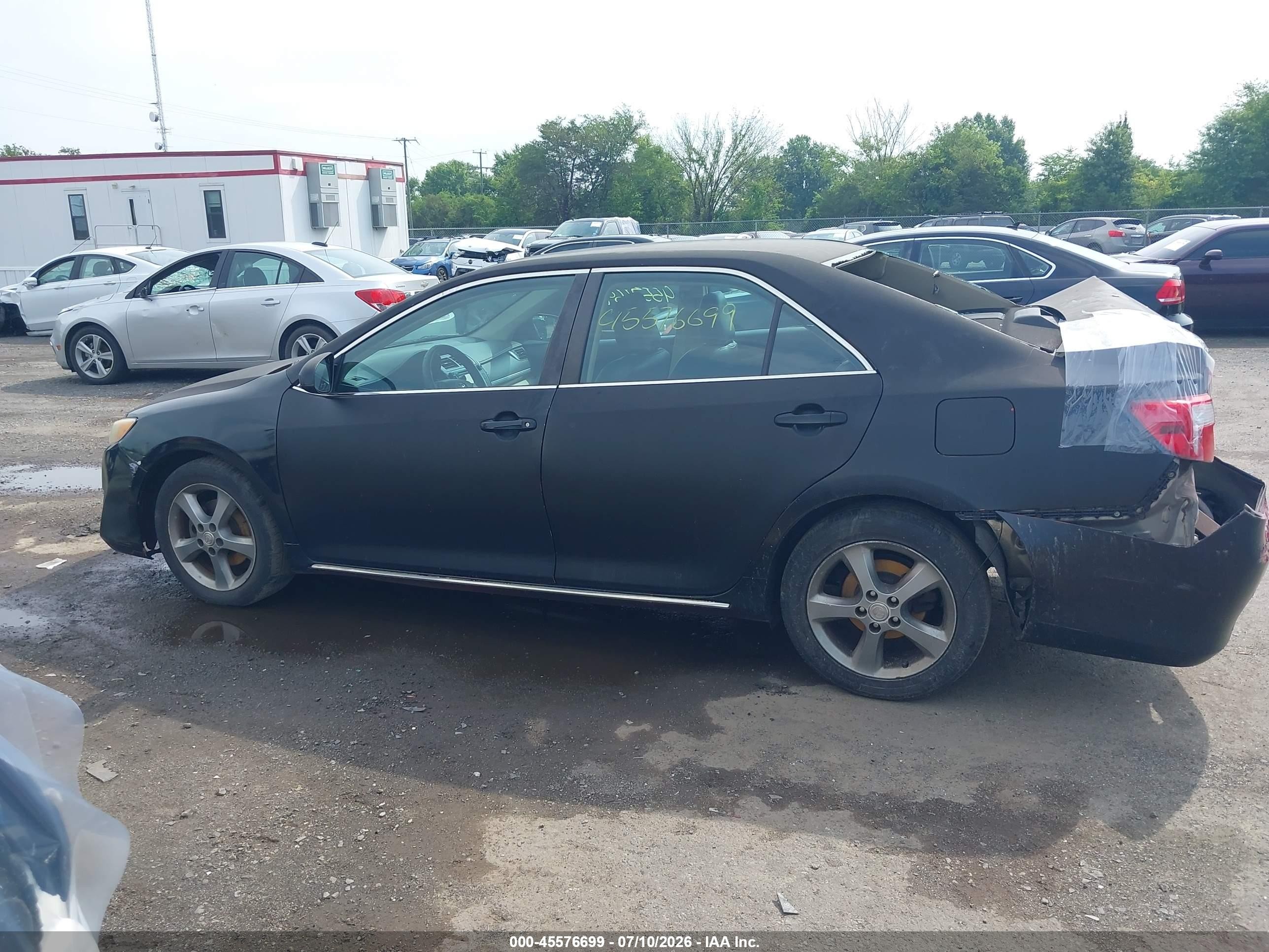 2013 Toyota Camry Le Black vin: 4T1BF1FK0DU243792