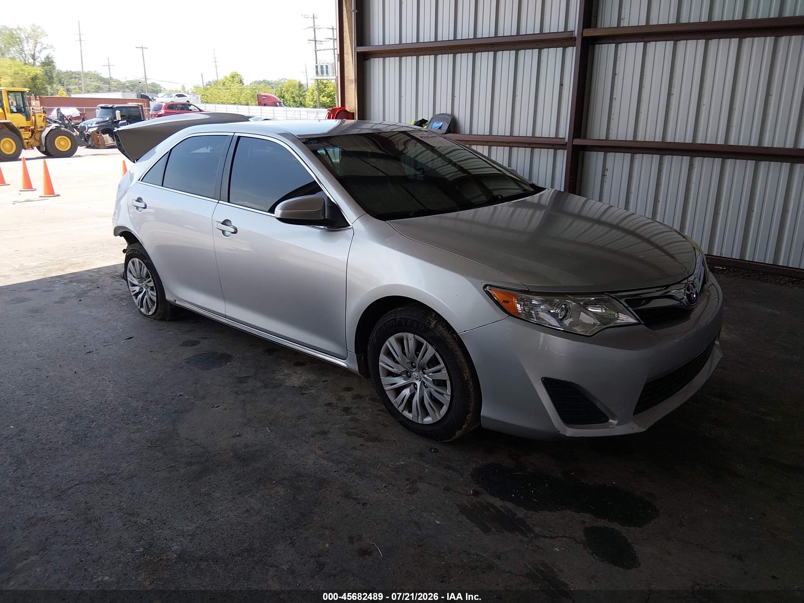 2013 Toyota Camry Le Silver vin: 4T1BF1FK0DU249074