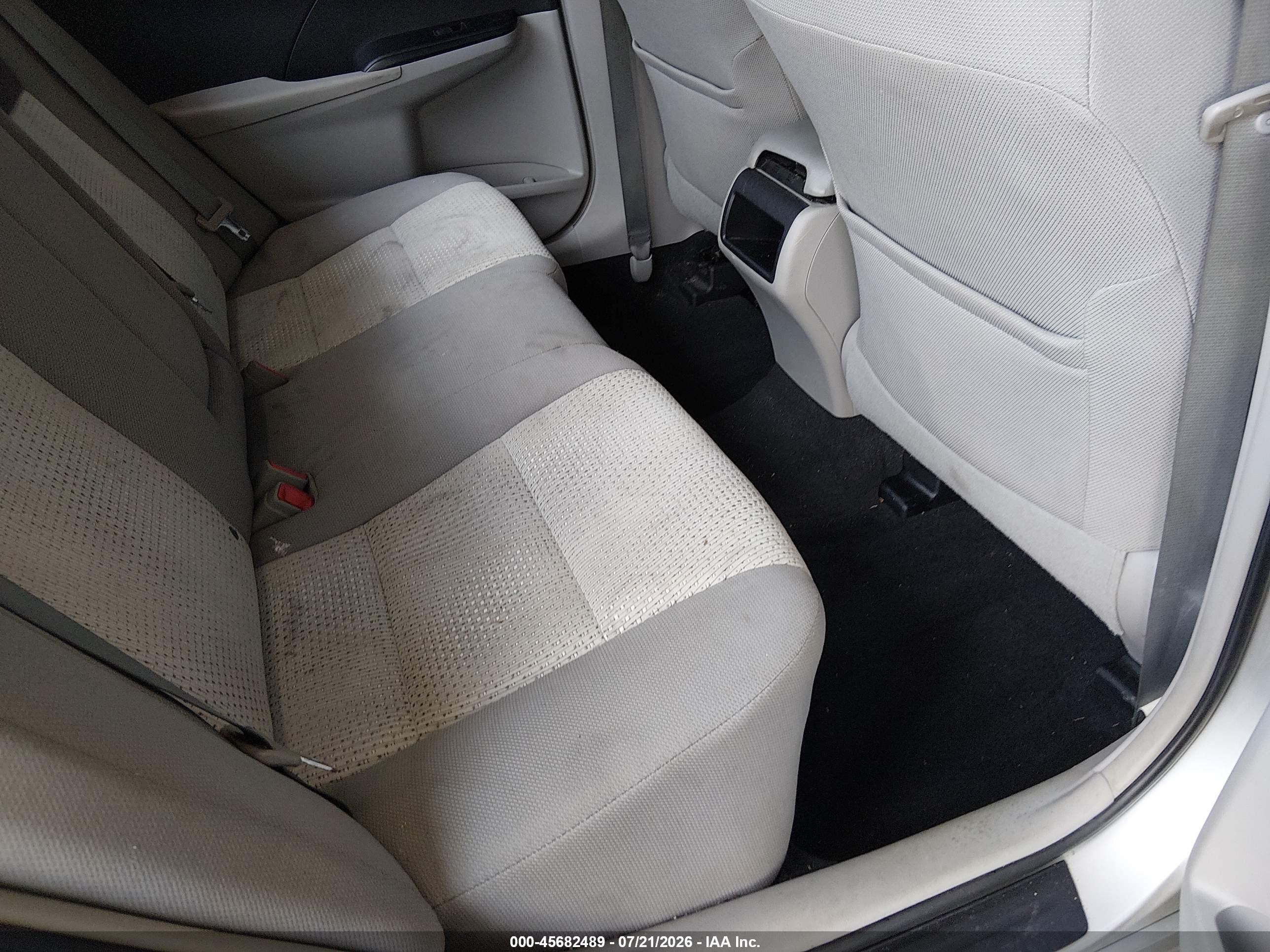 2013 Toyota Camry Le Silver vin: 4T1BF1FK0DU249074