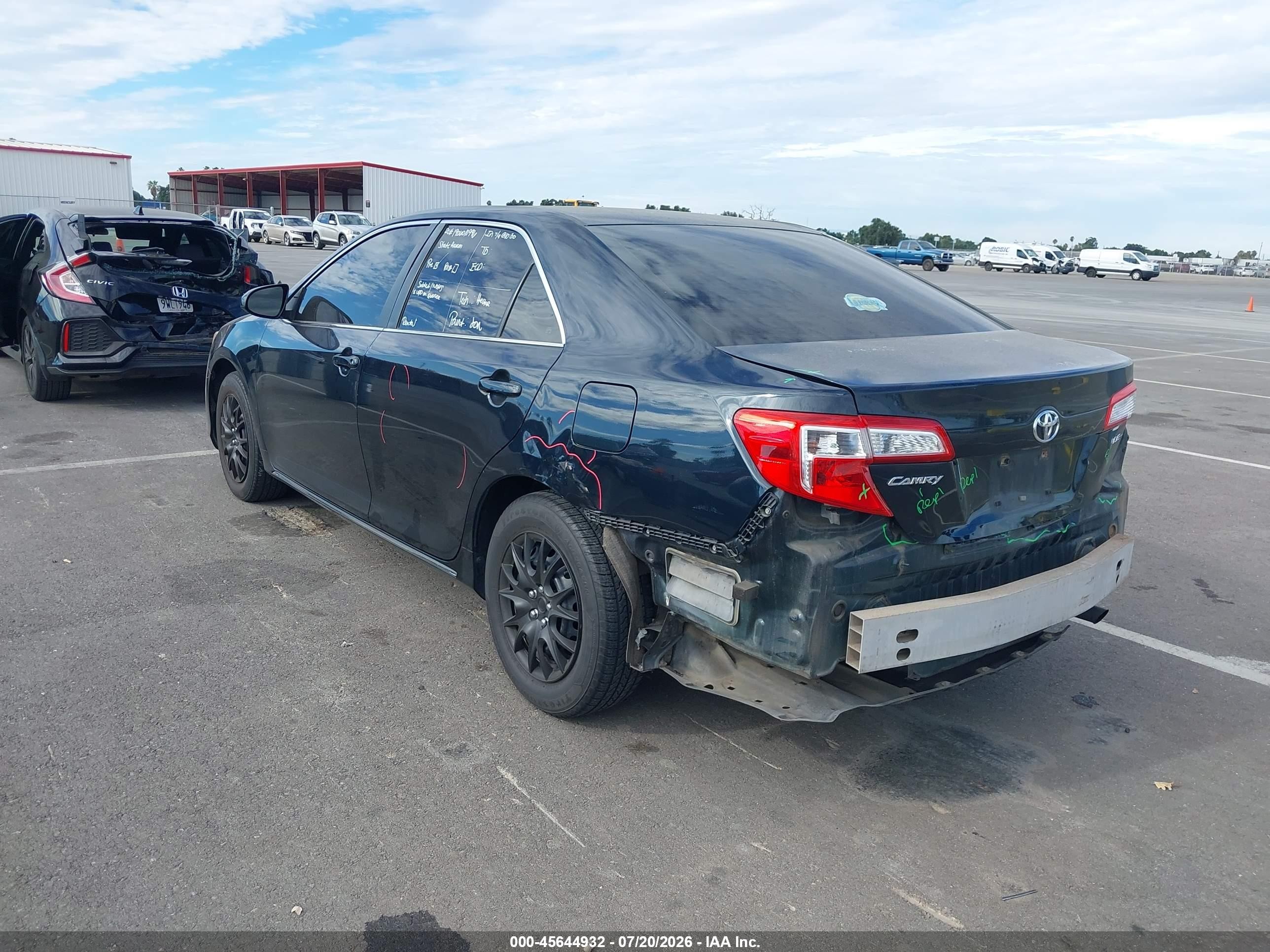 2013 Toyota Camry Le Dark Blue vin: 4T1BF1FK0DU262486
