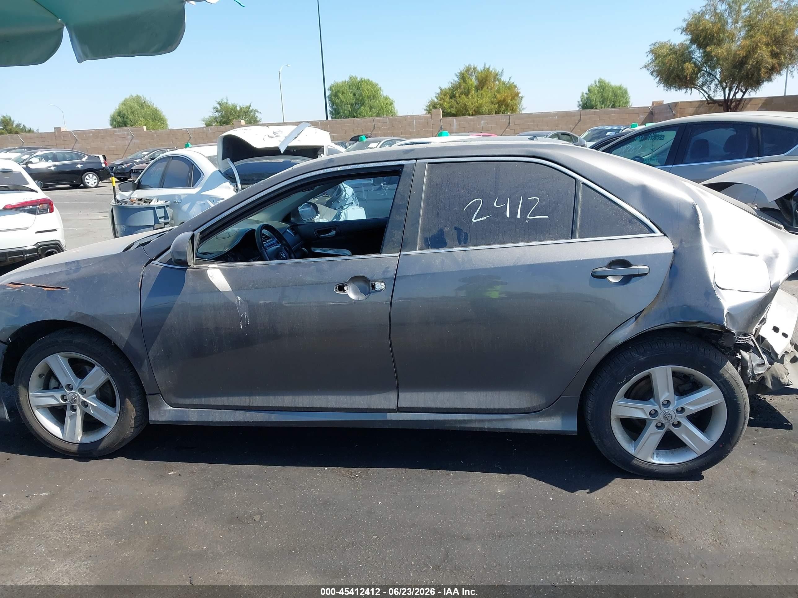 2013 Toyota Camry Se Gray vin: 4T1BF1FK0DU281197