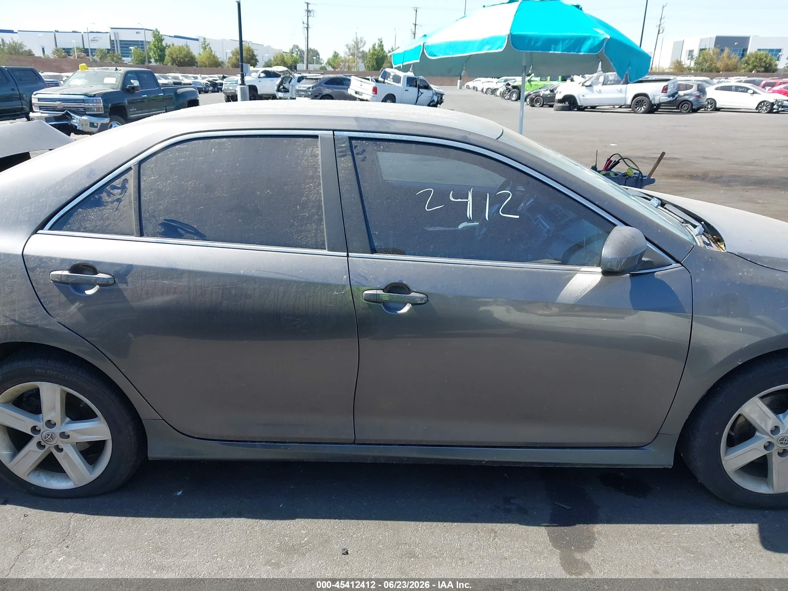 2013 Toyota Camry Se Gray vin: 4T1BF1FK0DU281197