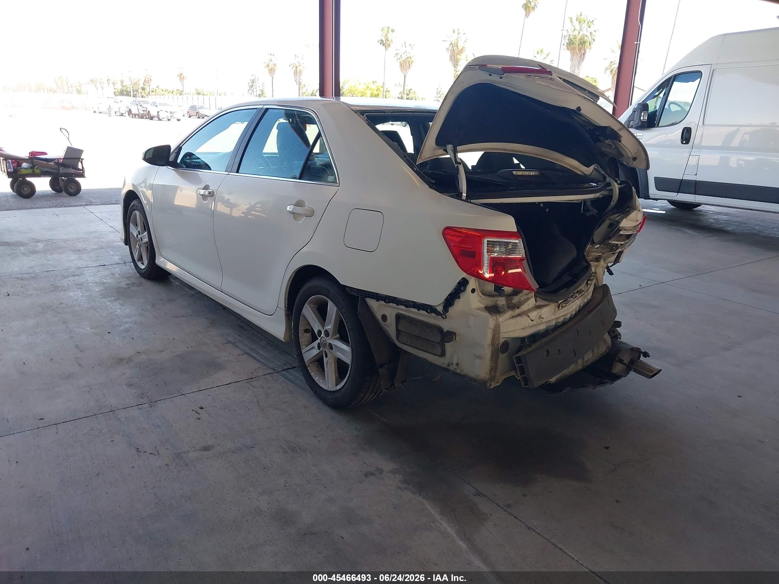 2013 Toyota Camry Se White vin: 4T1BF1FK0DU638300