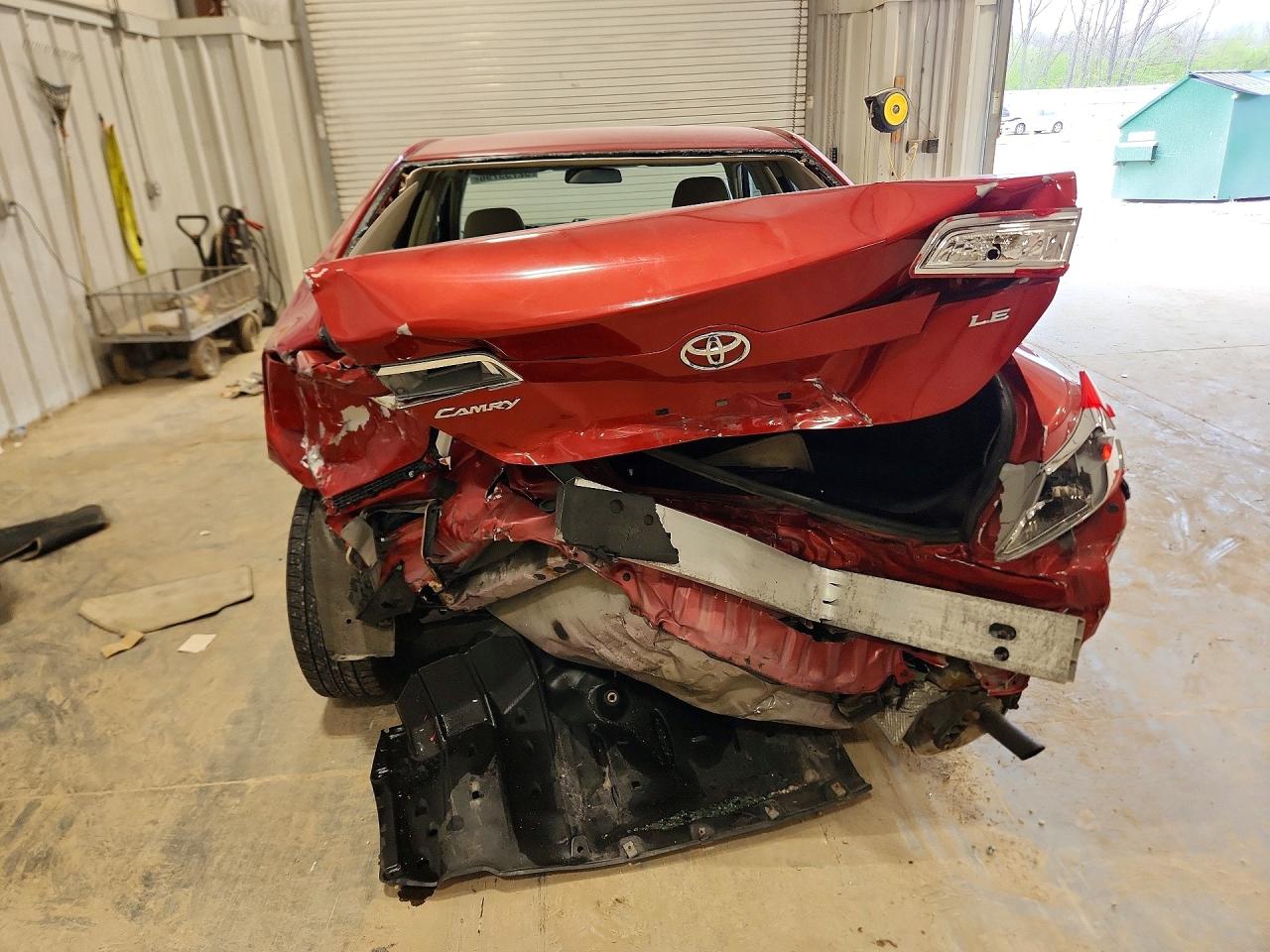 2013 Toyota Camry Le Red vin: 4T1BF1FK0DU668624
