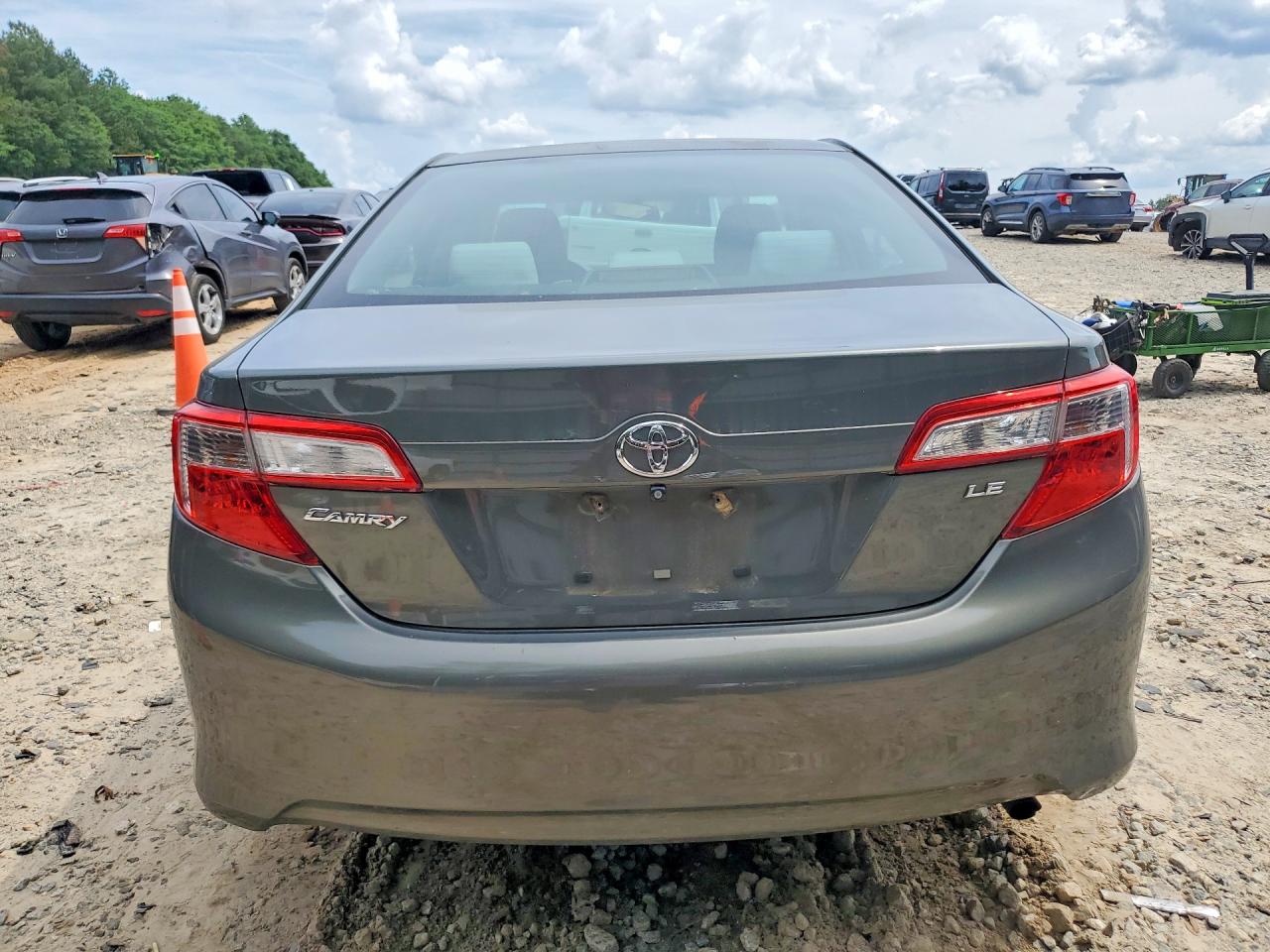 2013 Toyota Camry Le Green vin: 4T1BF1FK0DU684256