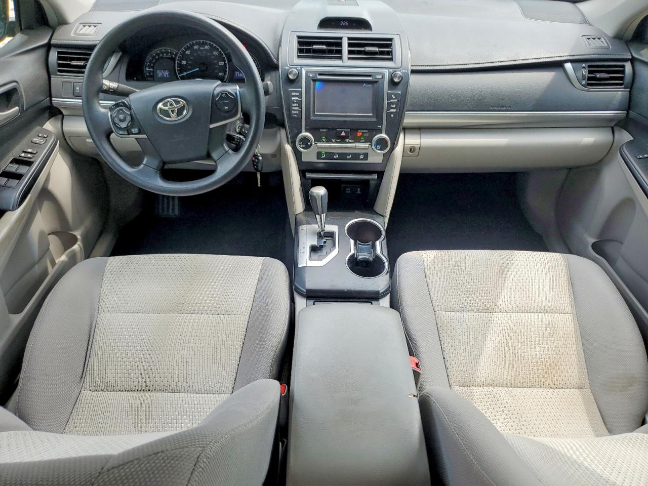 2013 Toyota Camry Le Green vin: 4T1BF1FK0DU684256