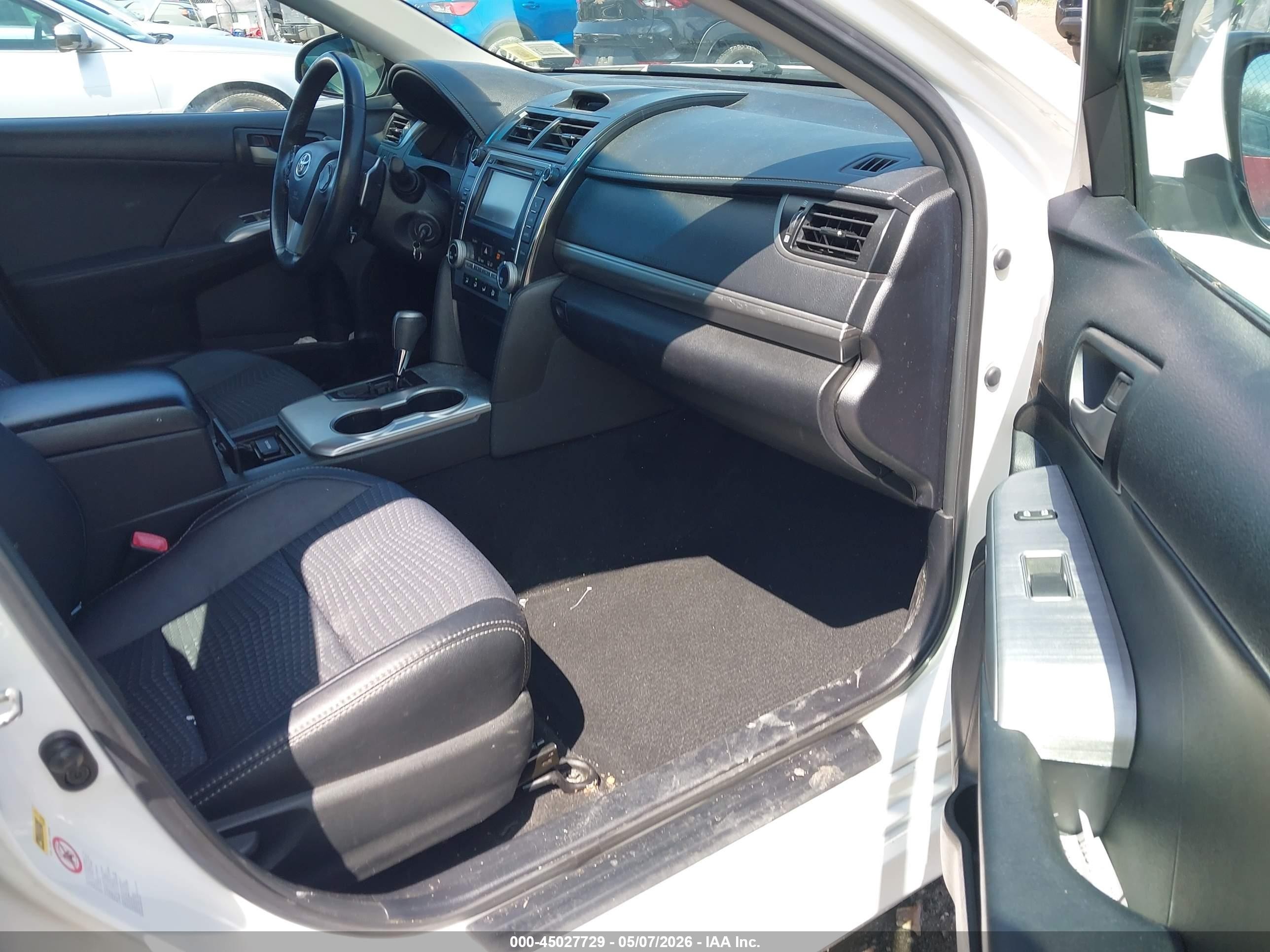 2013 Toyota Camry Se White vin: 4T1BF1FK0DU686010