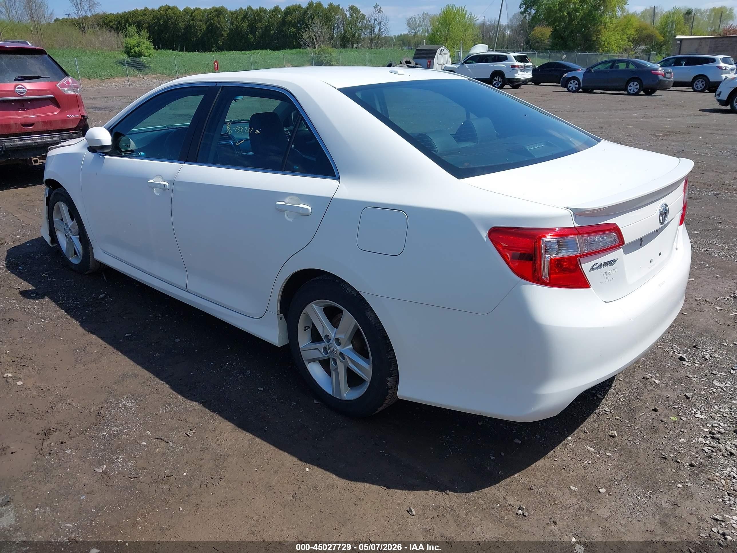 2013 Toyota Camry Se White vin: 4T1BF1FK0DU686010