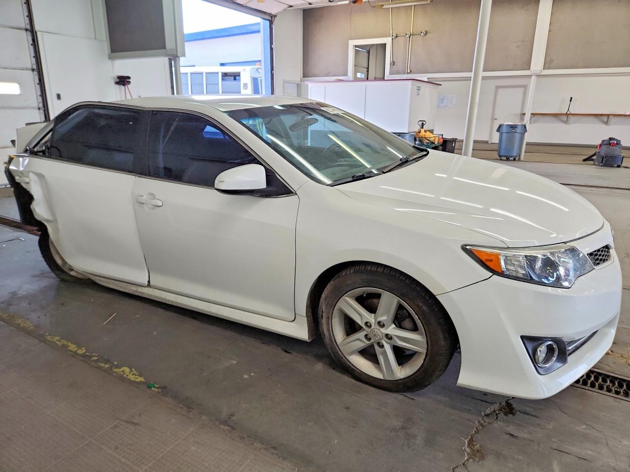 2013 Toyota Camry Se White vin: 4T1BF1FK0DU692955