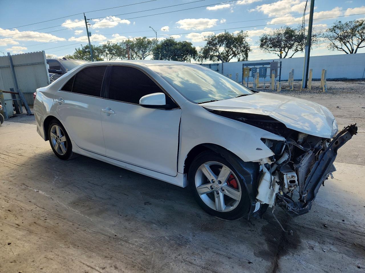 2013 Toyota Camry Se White vin: 4T1BF1FK0DU693023