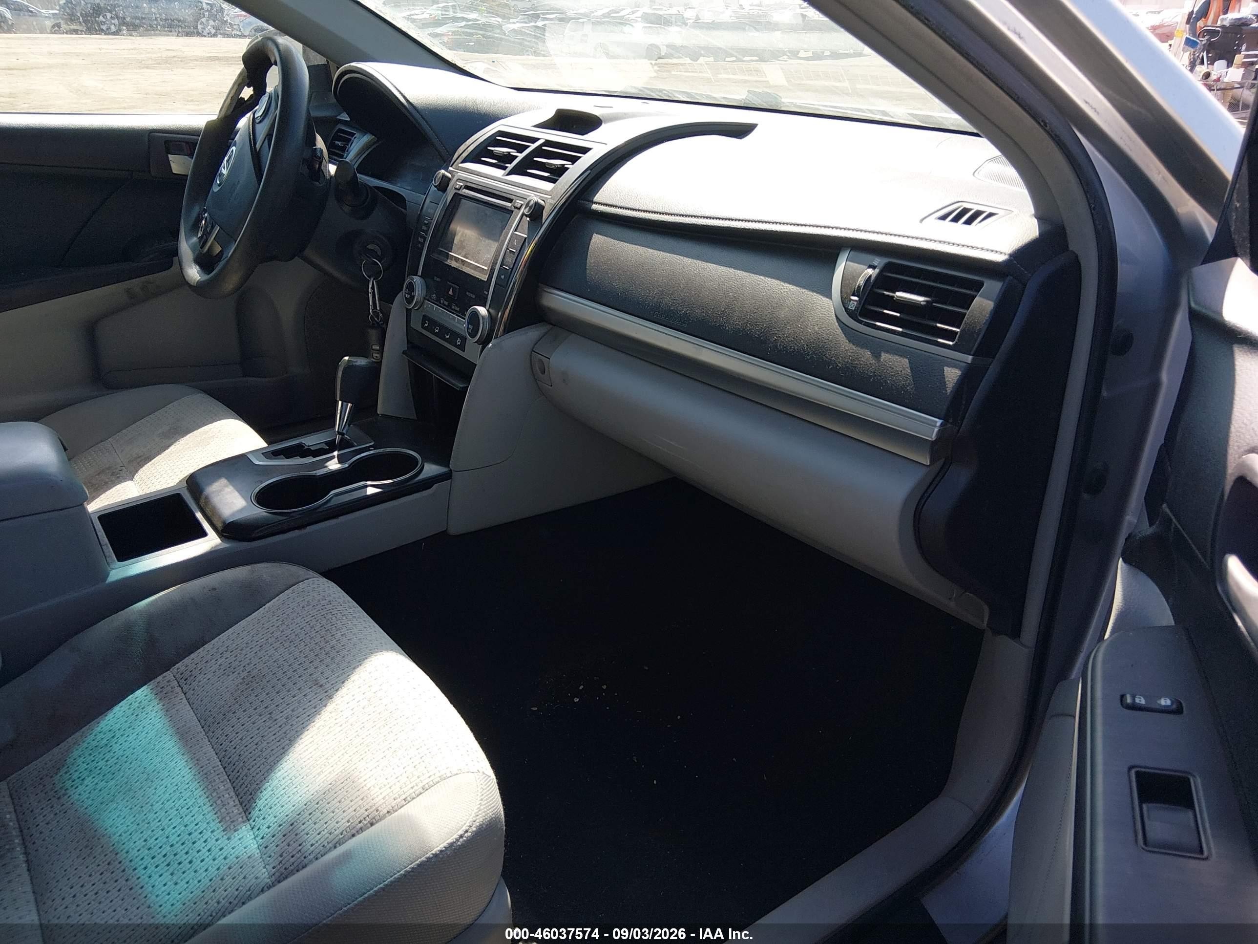 2013 Toyota Camry L Silver vin: 4T1BF1FK0DU702044