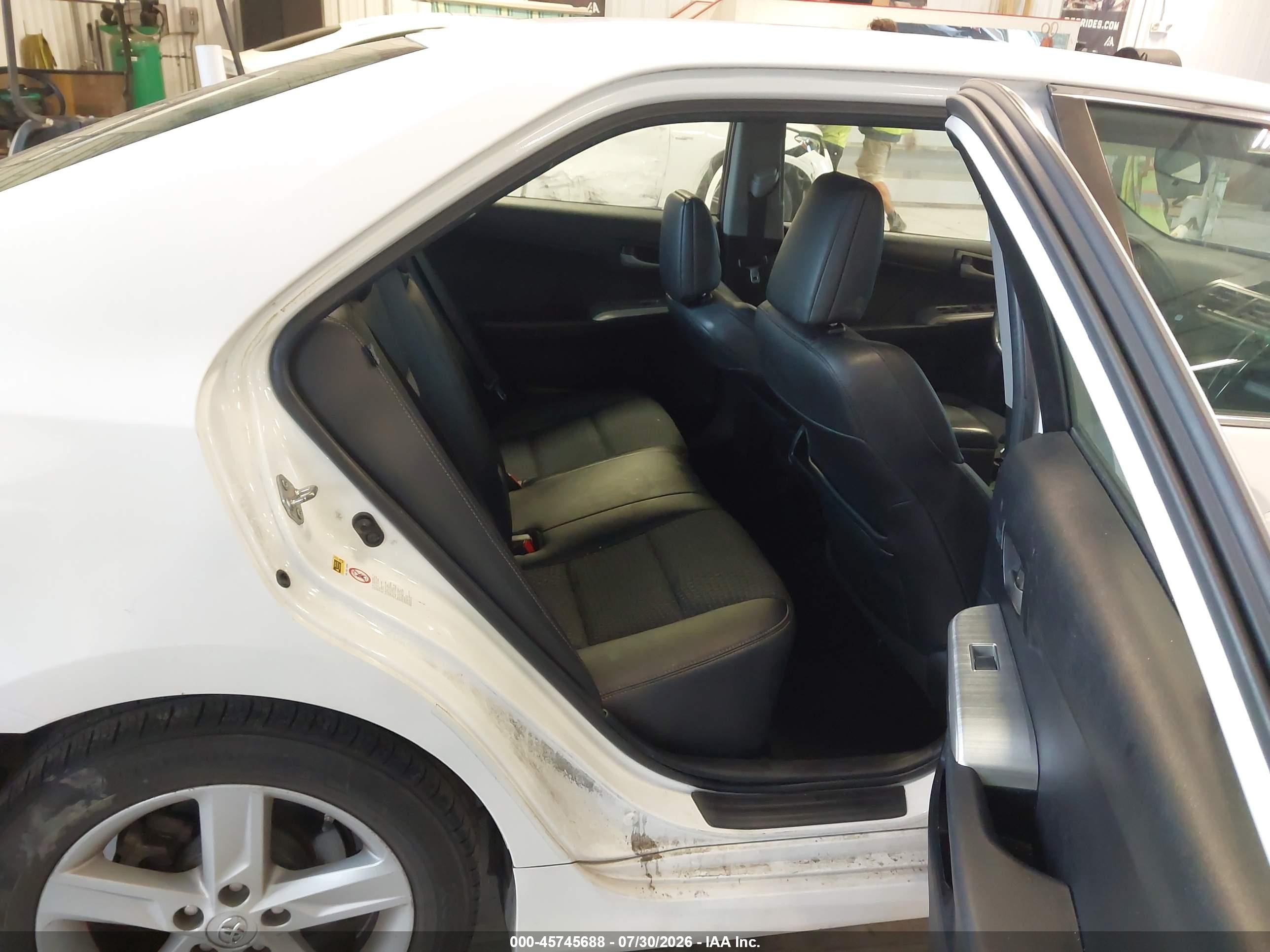 2013 Toyota Camry Se White vin: 4T1BF1FK0DU708037