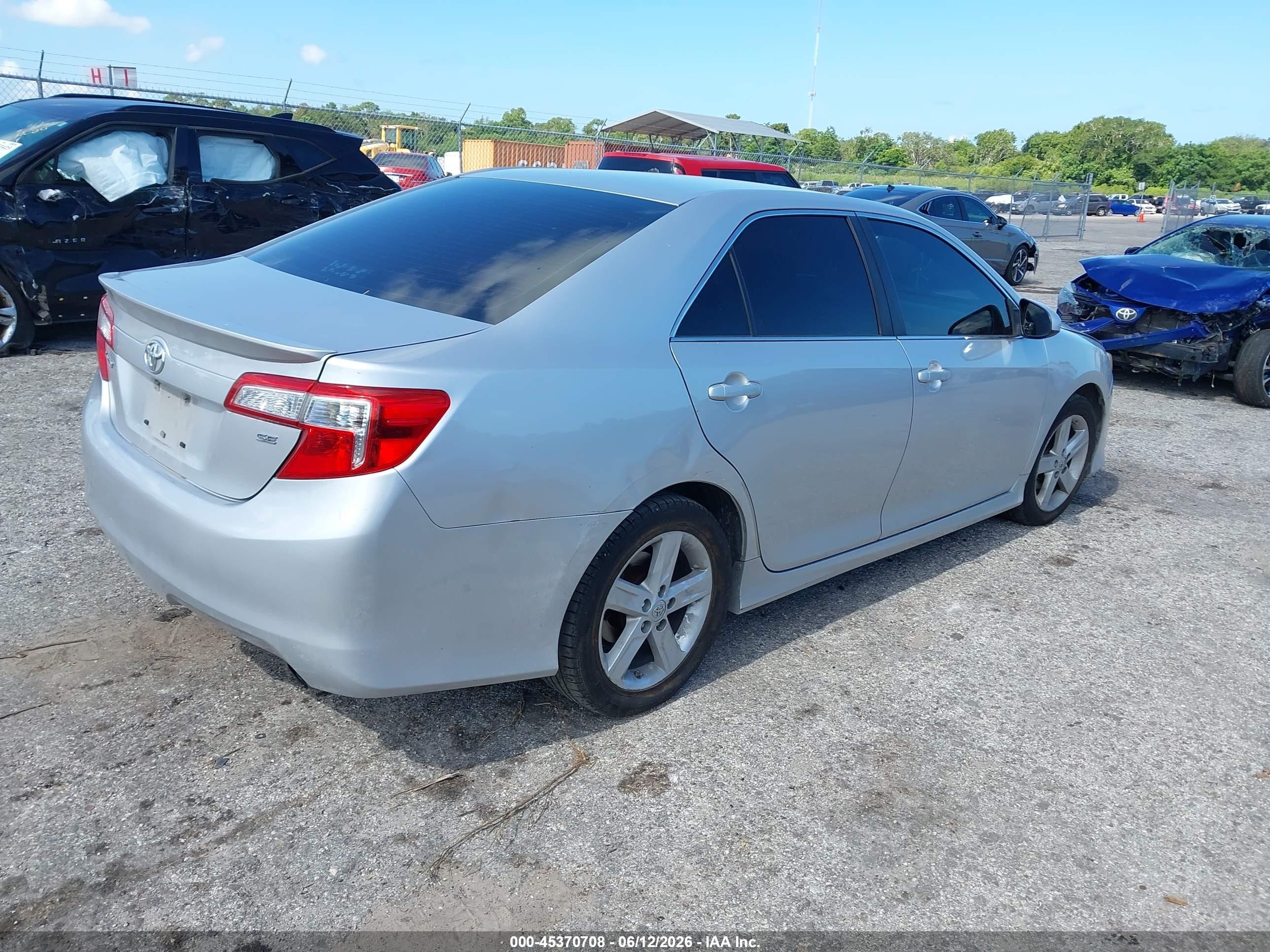 2014 Toyota Camry Se Серебряный vin: 4T1BF1FK0EU311932