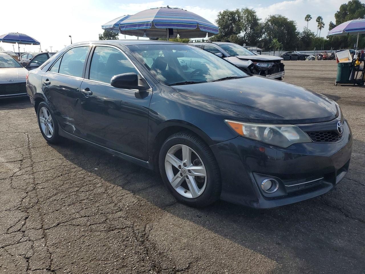 2014 Toyota Camry Se Blue vin: 4T1BF1FK0EU320839