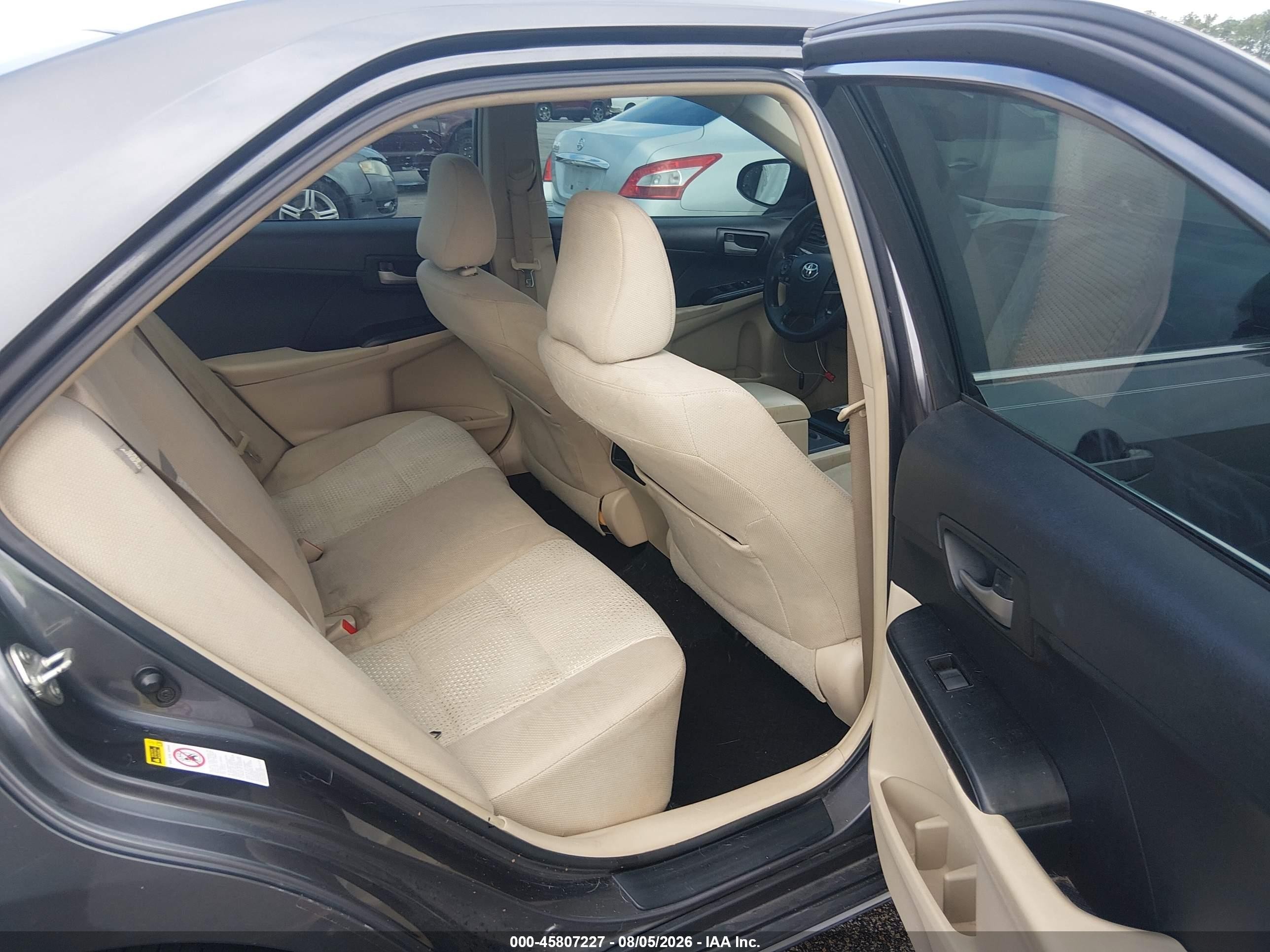 2014 Toyota Camry Le Gray vin: 4T1BF1FK0EU321571