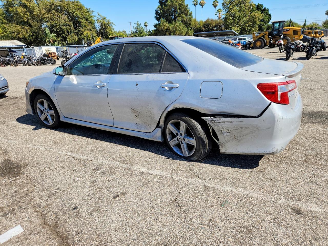 2014 Toyota Camry Silver vin: 4T1BF1FK0EU325426