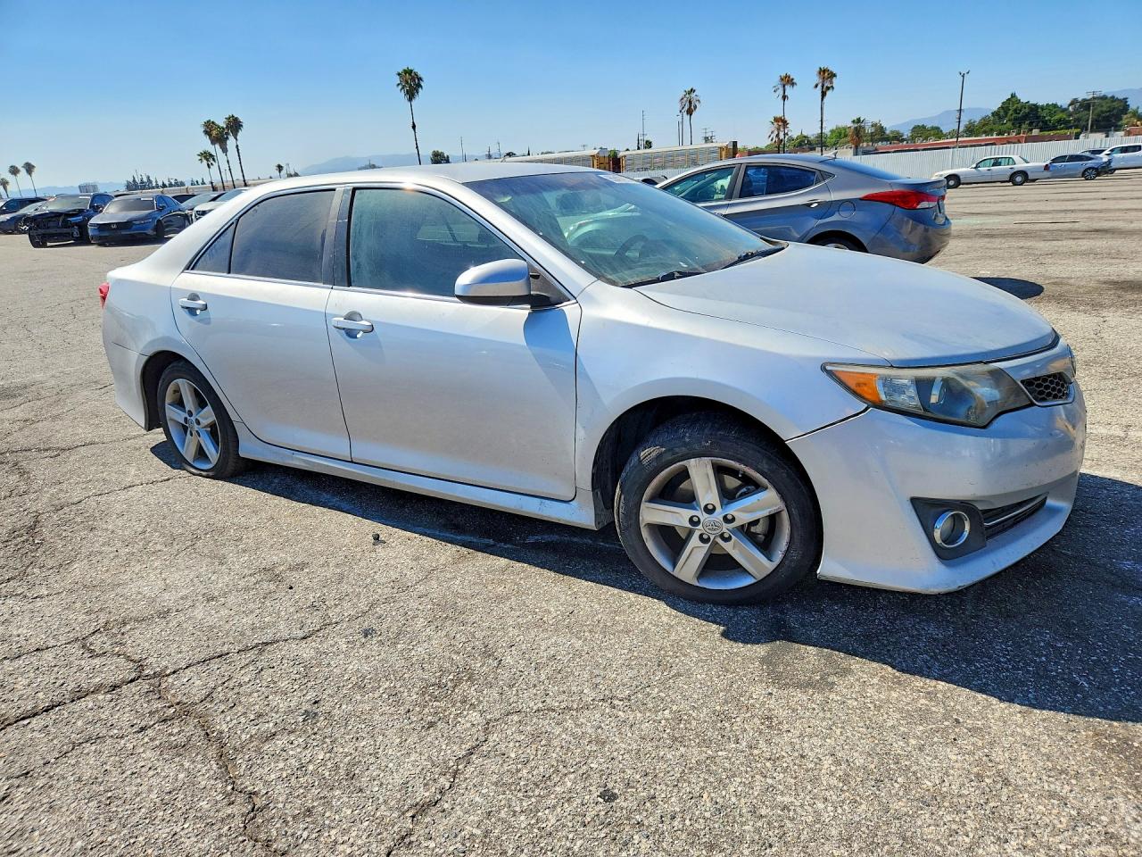 2014 Toyota Camry Silver vin: 4T1BF1FK0EU325426