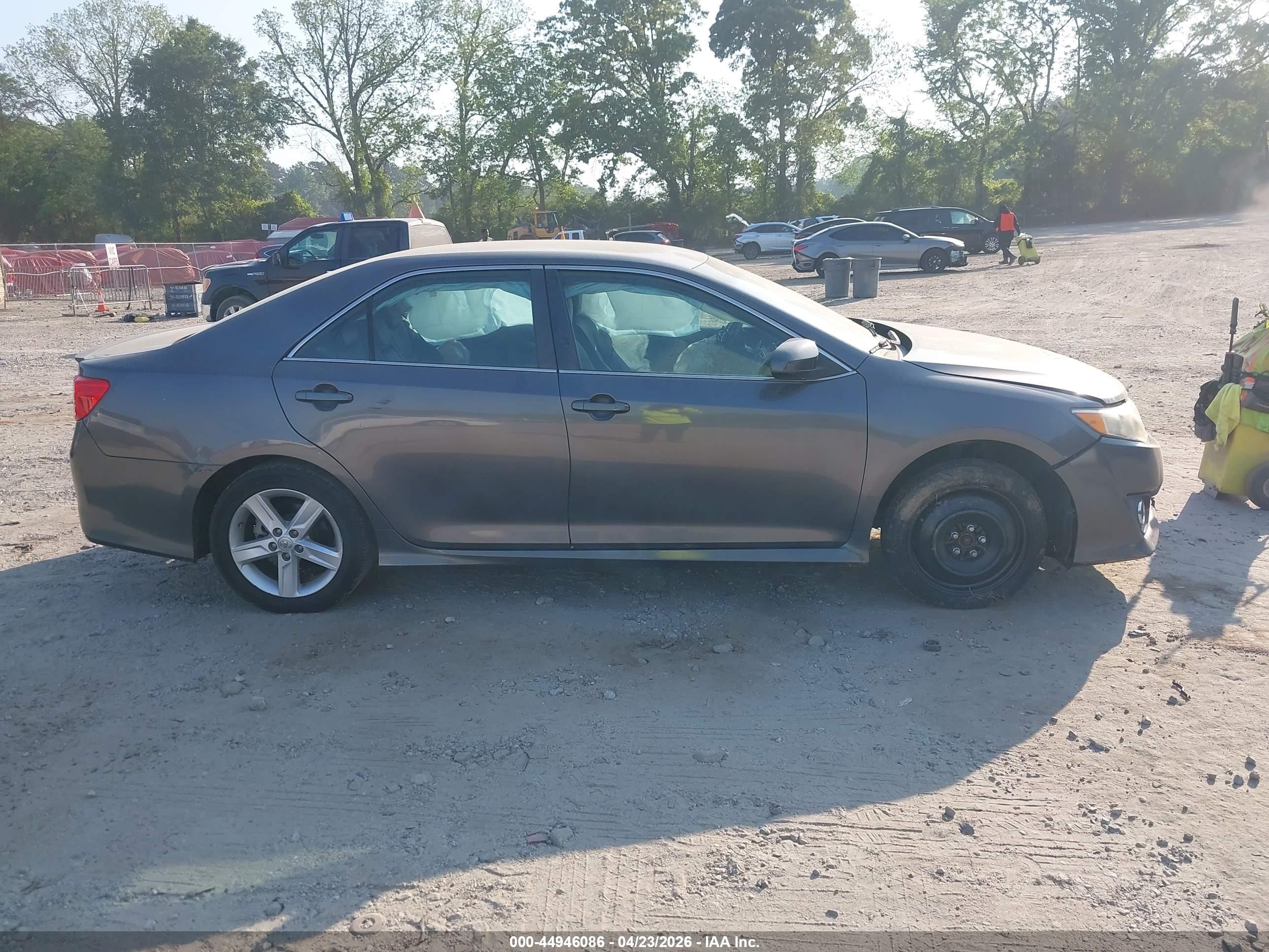 2014 Toyota Camry Se Gray vin: 4T1BF1FK0EU344929