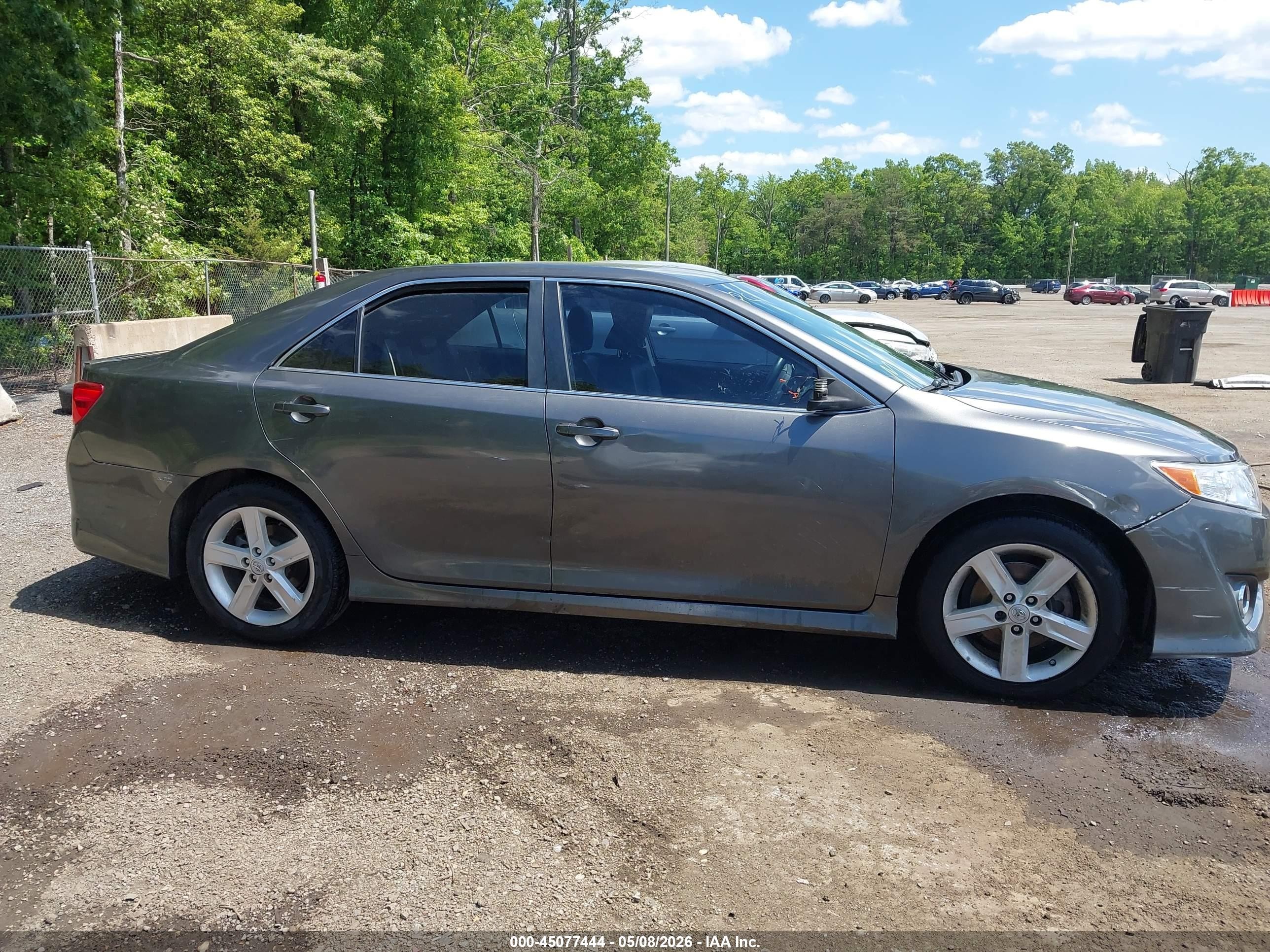 2014 Toyota Camry Se Gray vin: 4T1BF1FK0EU350200