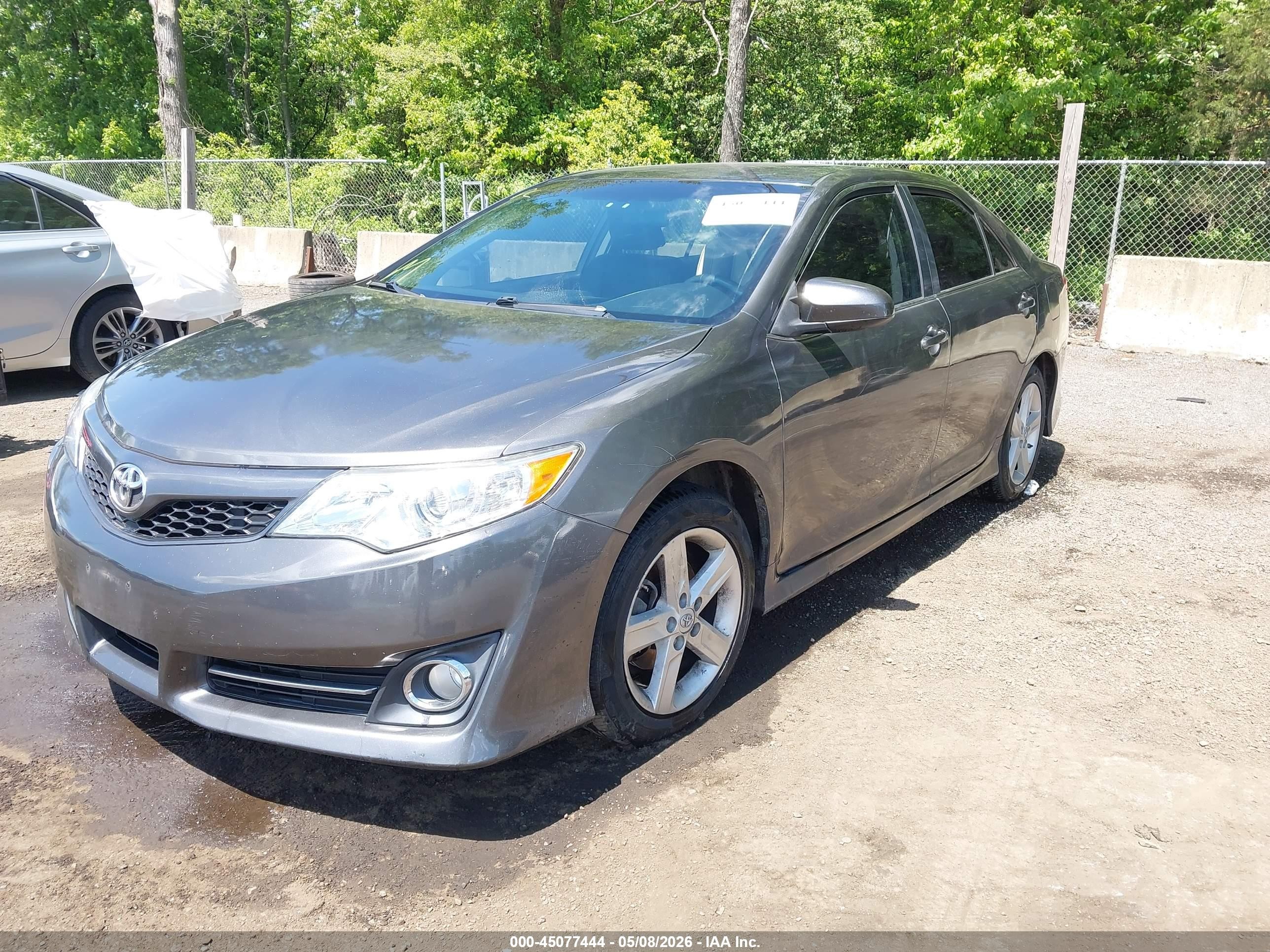 2014 Toyota Camry Se Gray vin: 4T1BF1FK0EU350200