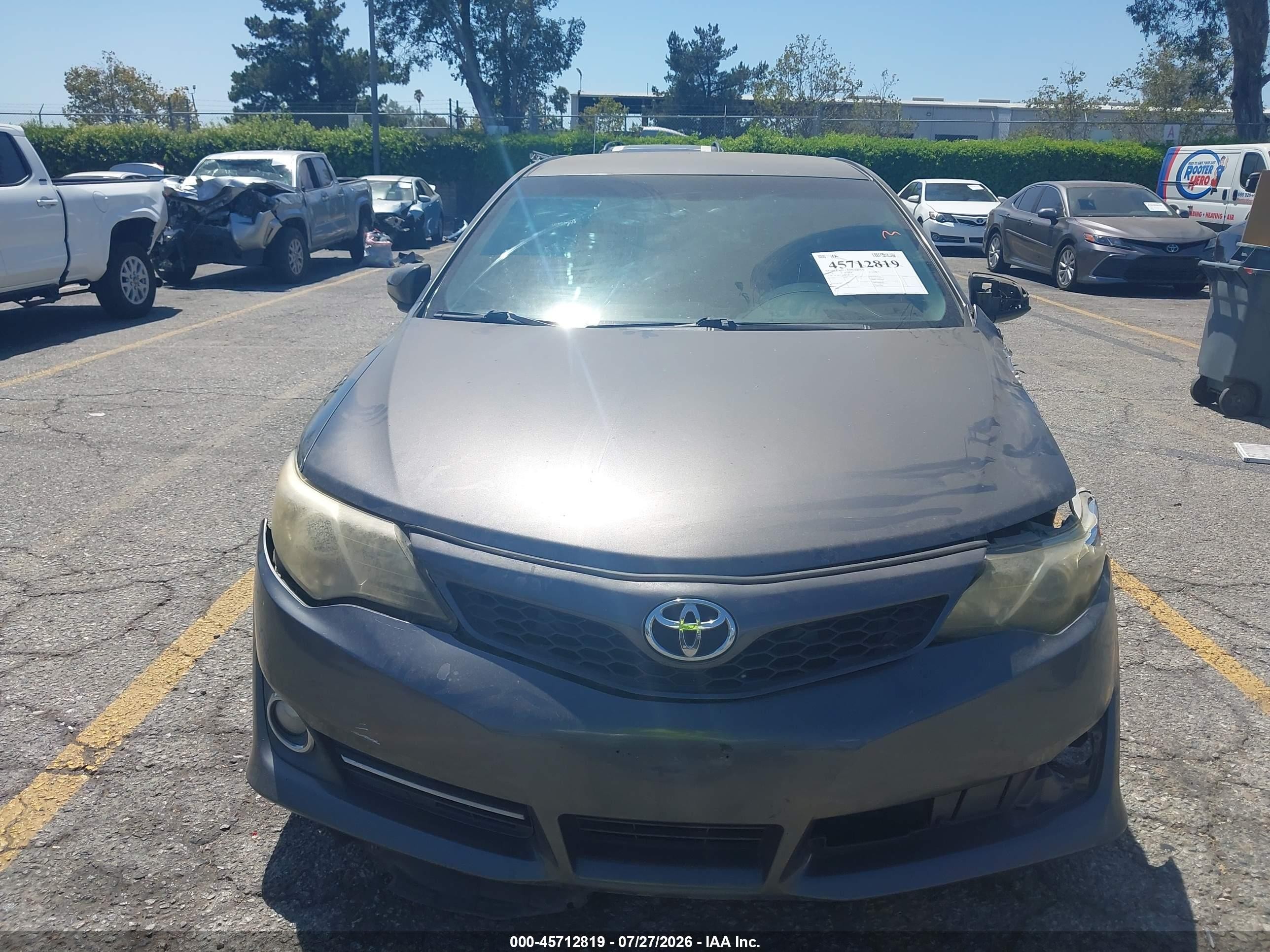 2014 Toyota Camry Se Gray vin: 4T1BF1FK0EU365750