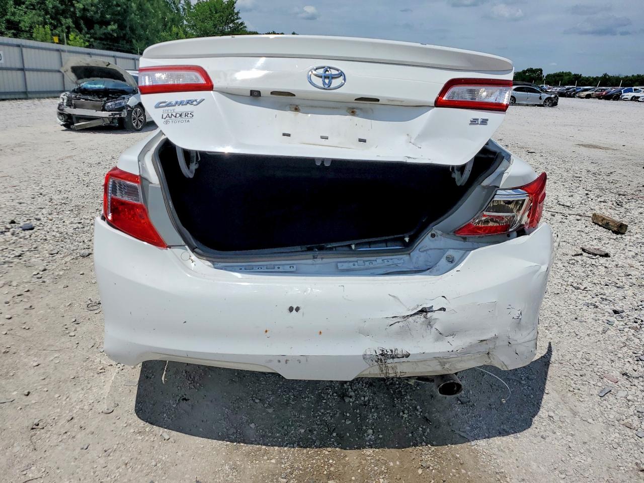 2014 Toyota Camry Se White vin: 4T1BF1FK0EU391071