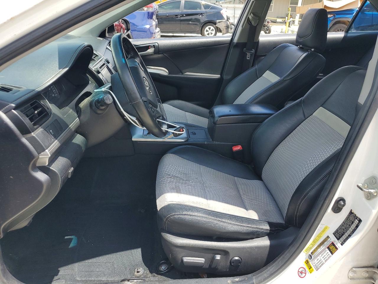 2014 Toyota Camry Se White vin: 4T1BF1FK0EU391071