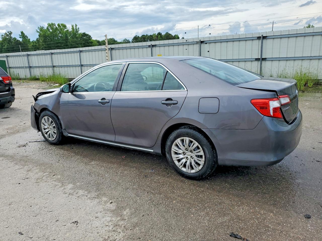 2014 Toyota Camry Le Серый vin: 4T1BF1FK0EU391684