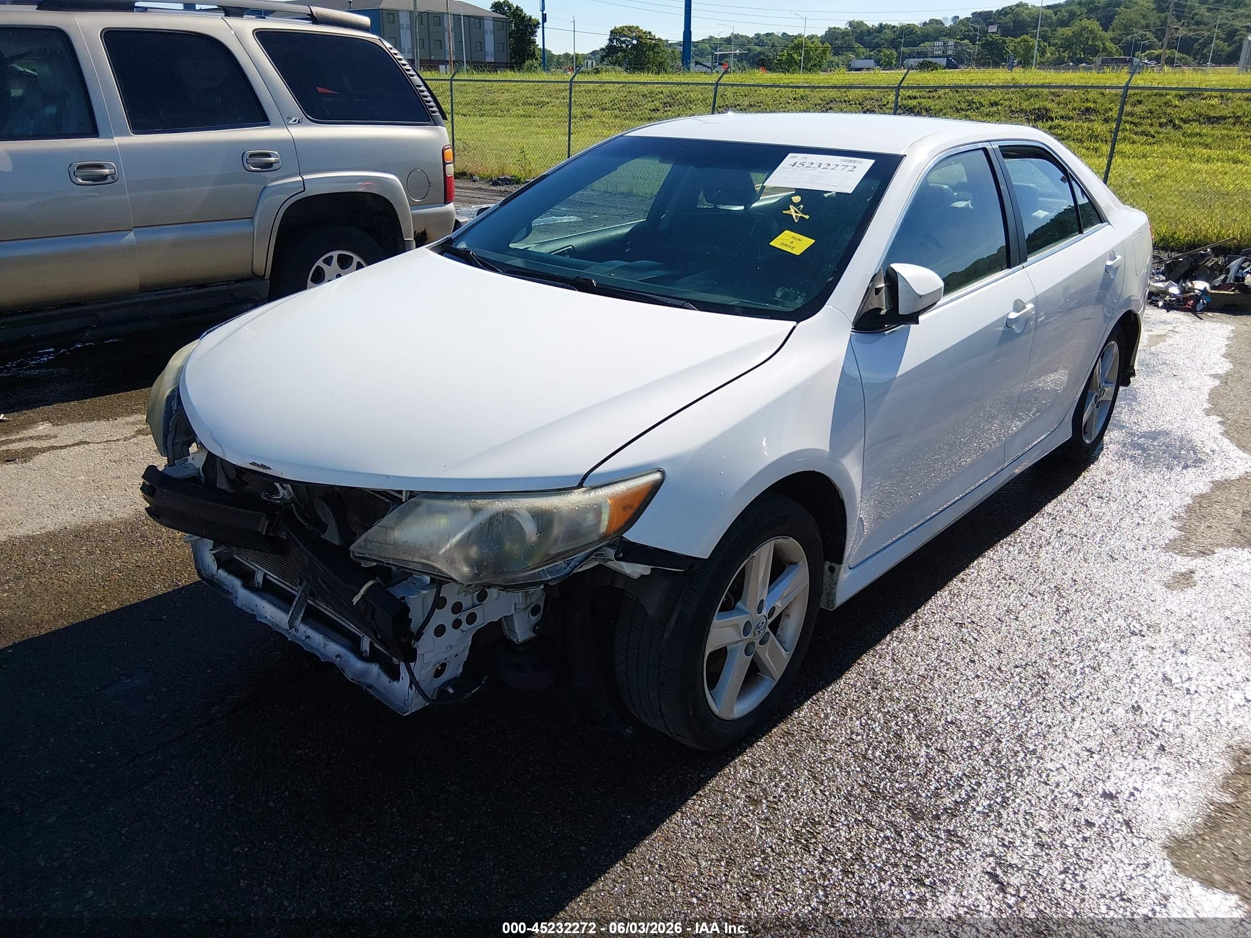 2014 Toyota Camry Se White vin: 4T1BF1FK0EU425431