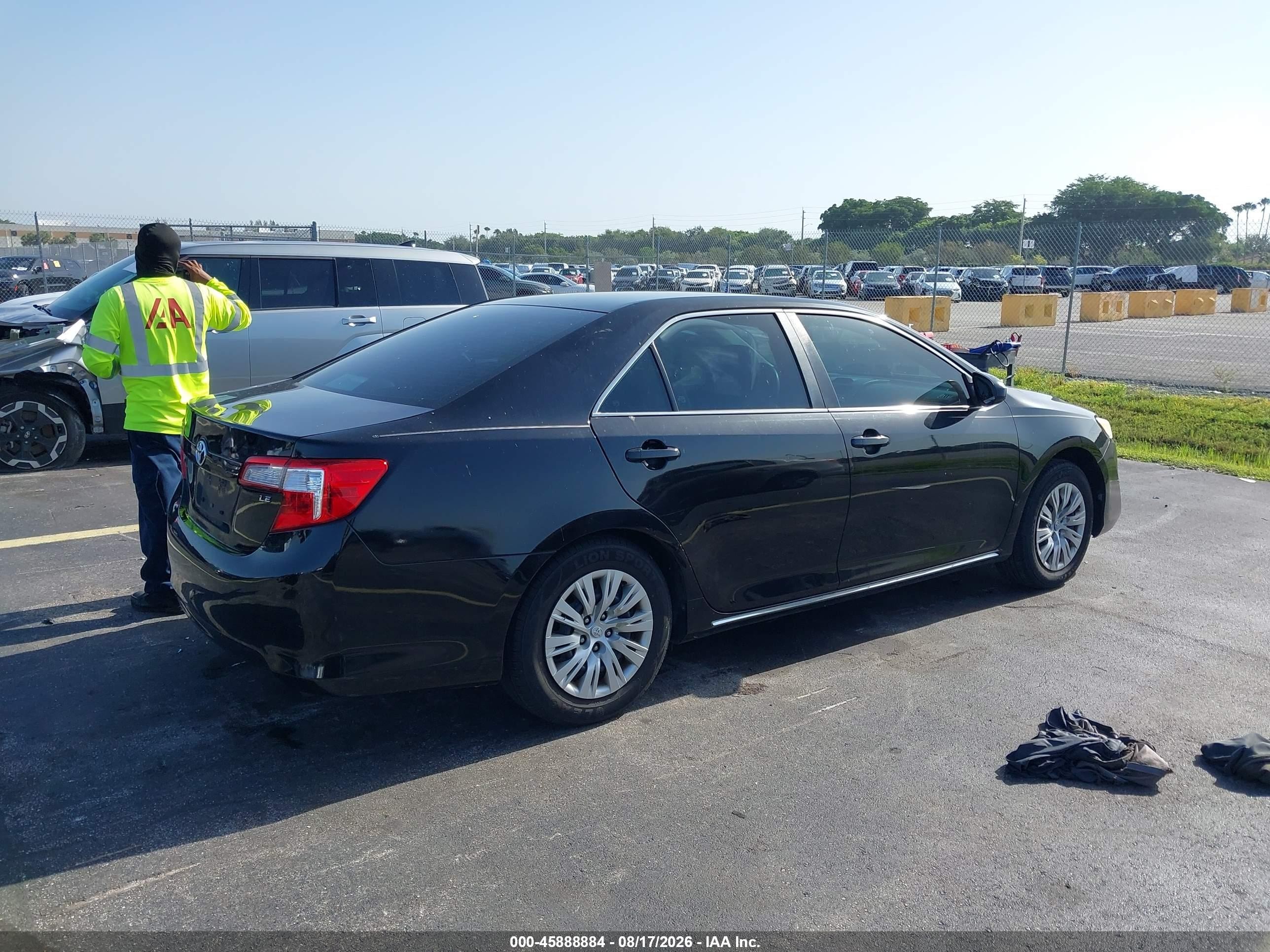 2014 Toyota Camry Le Черный vin: 4T1BF1FK0EU425915