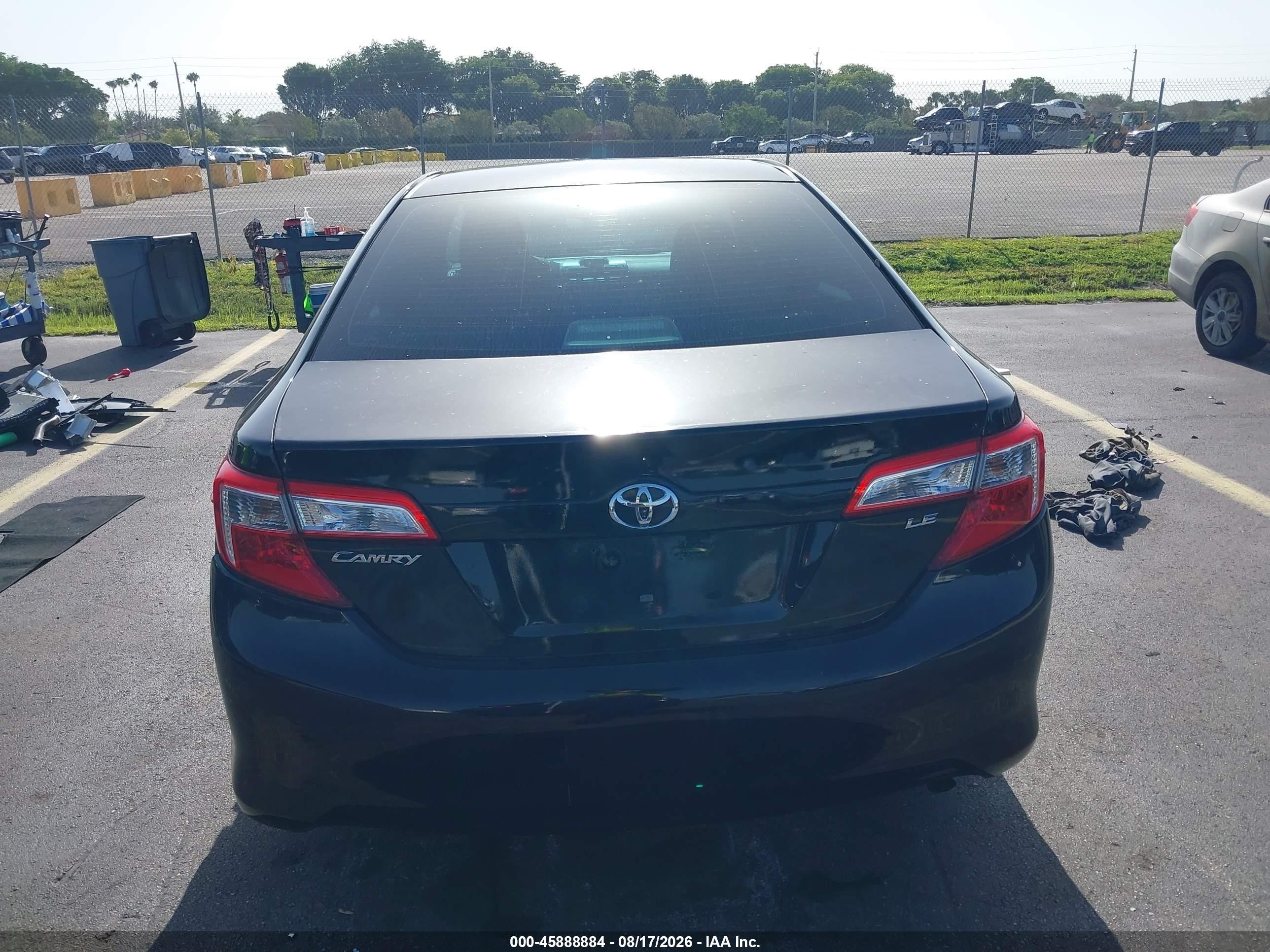 2014 Toyota Camry Le Черный vin: 4T1BF1FK0EU425915