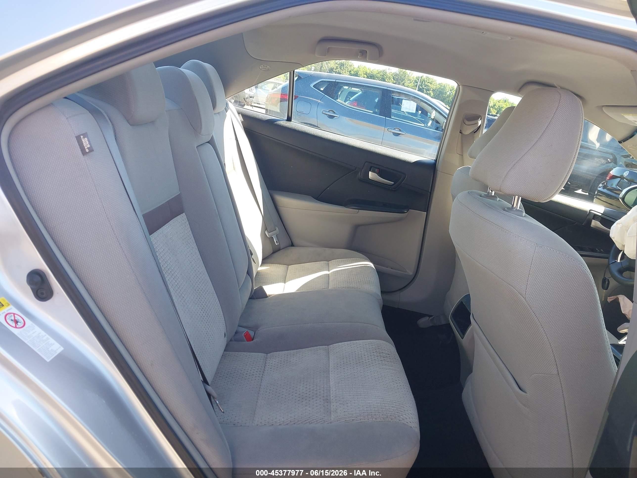 2014 Toyota Camry Le Silver vin: 4T1BF1FK0EU448823
