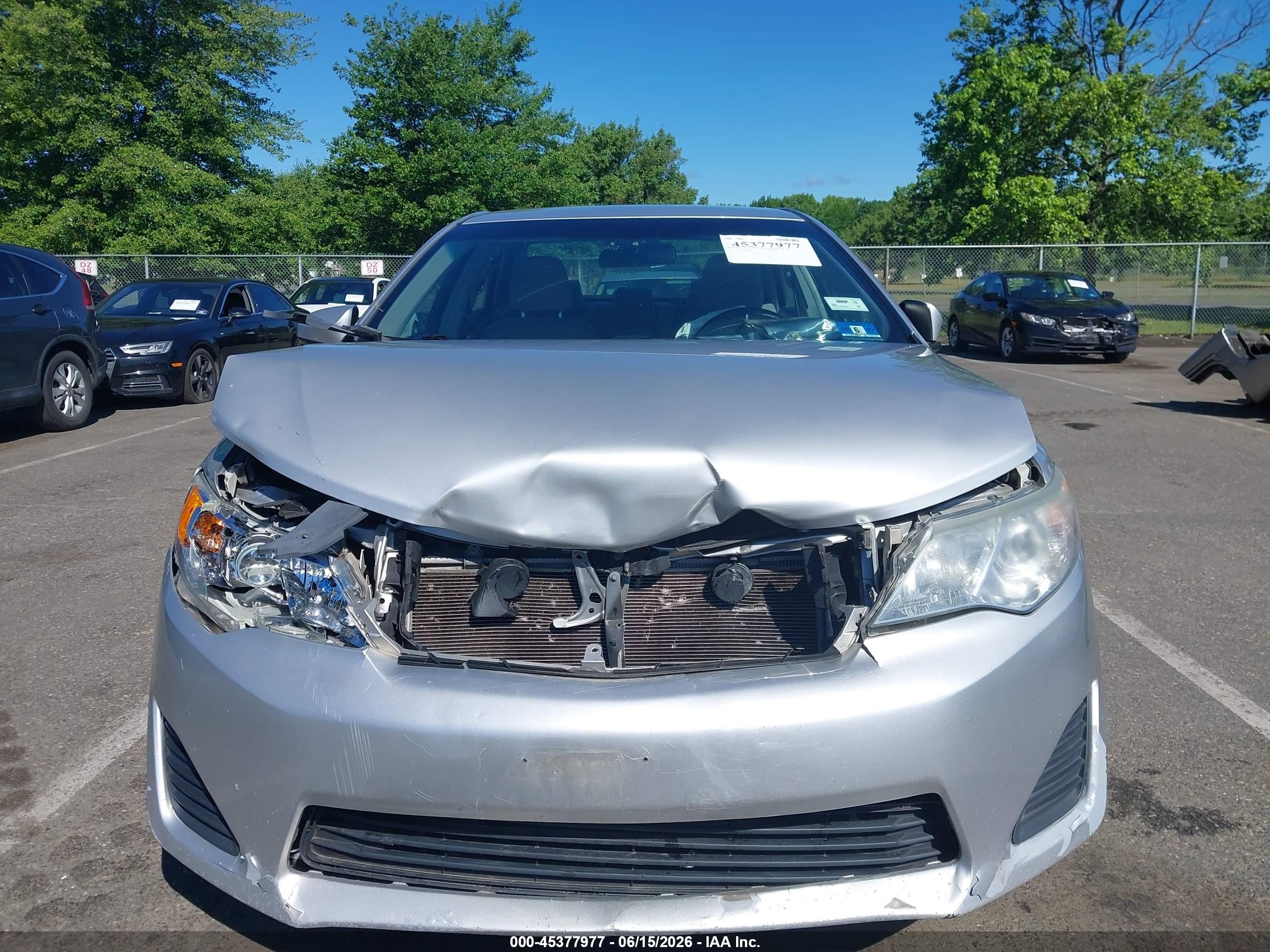 2014 Toyota Camry Le Silver vin: 4T1BF1FK0EU448823