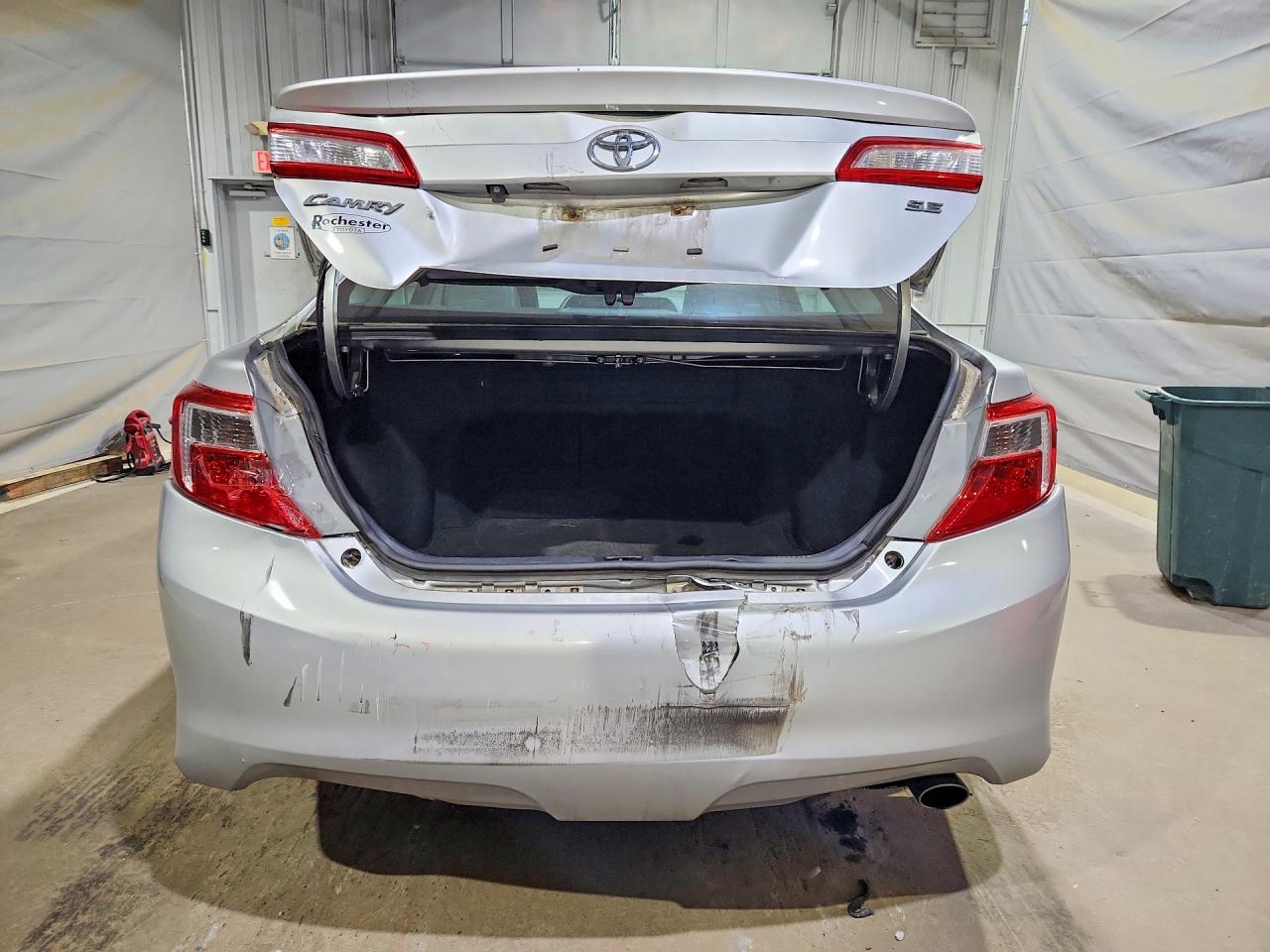 2014 Toyota Camry Se Silver vin: 4T1BF1FK0EU449518