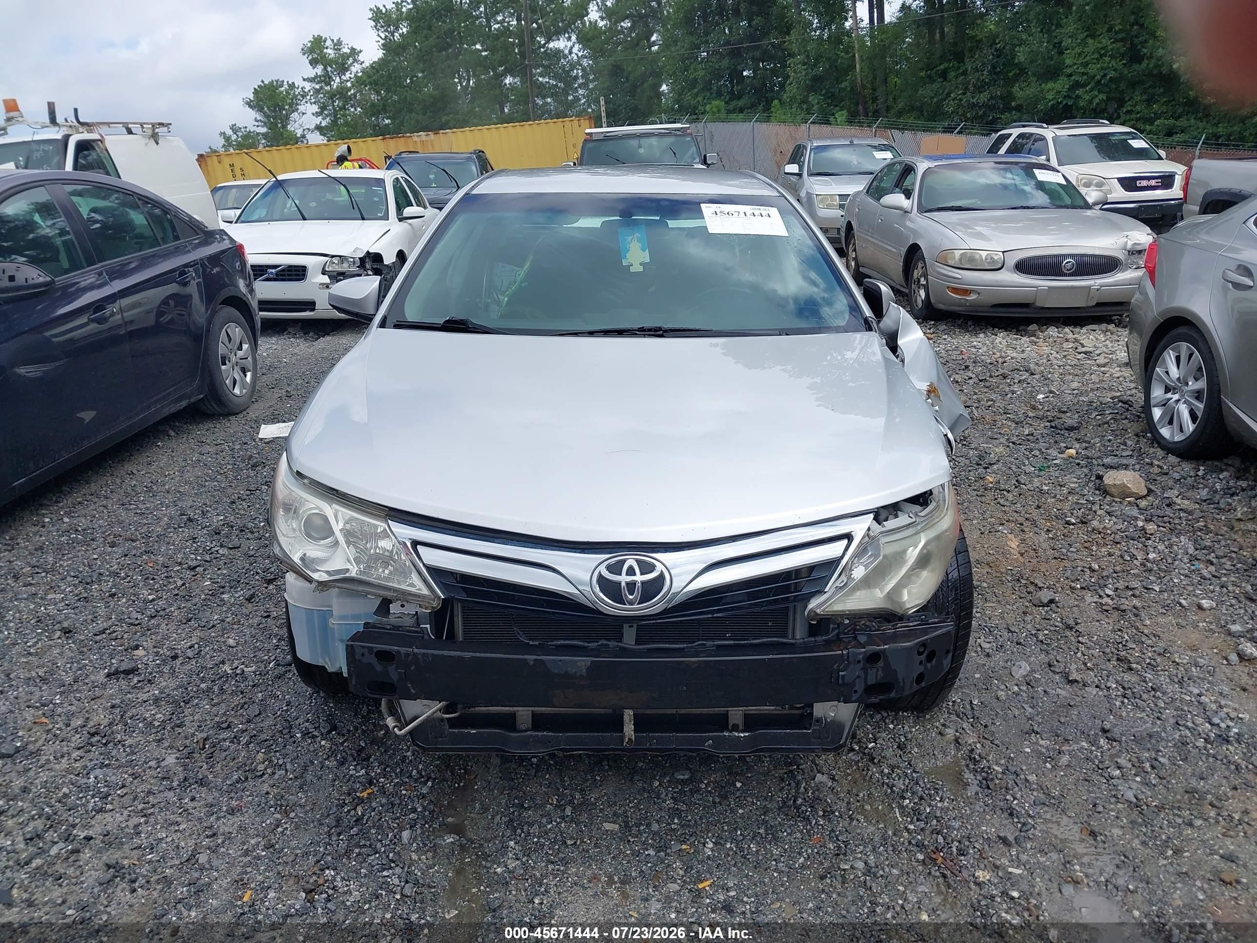 2014 Toyota Camry Le Silver vin: 4T1BF1FK0EU452032