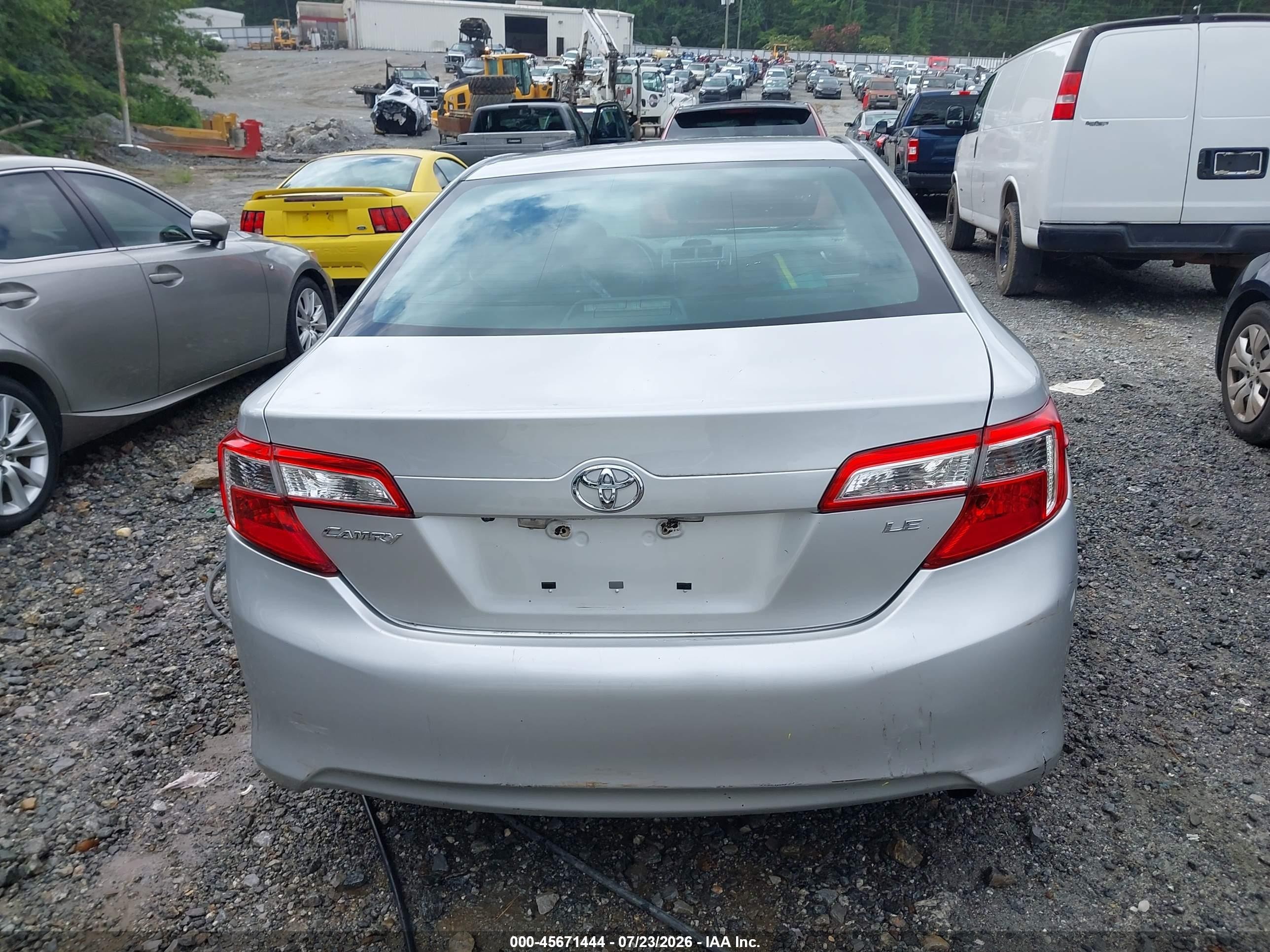2014 Toyota Camry Le Silver vin: 4T1BF1FK0EU452032